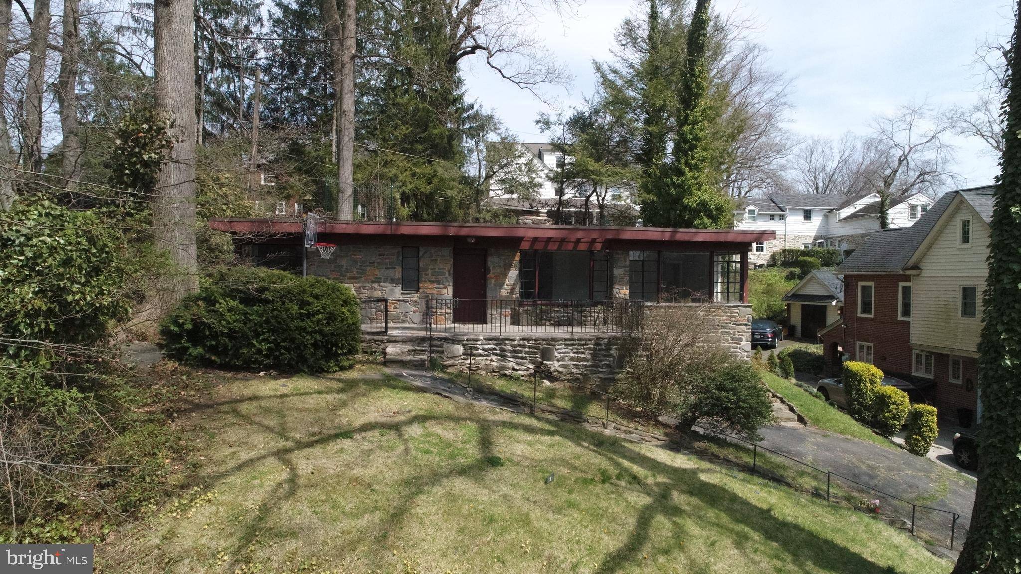 Wynnewood, PA 19096,9 ROLLING RD