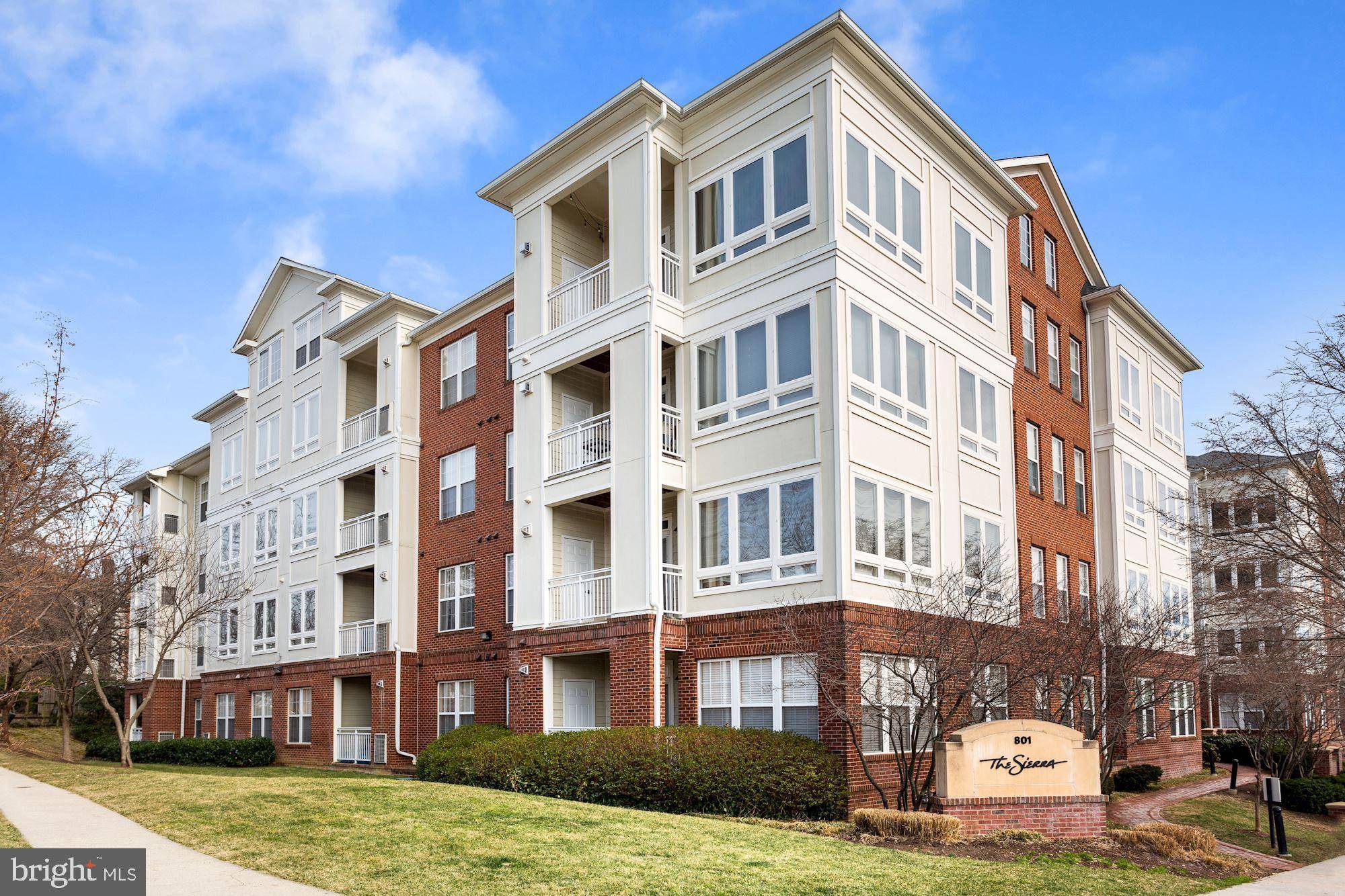 Arlington, VA 22204,801 S GREENBRIER ST #404