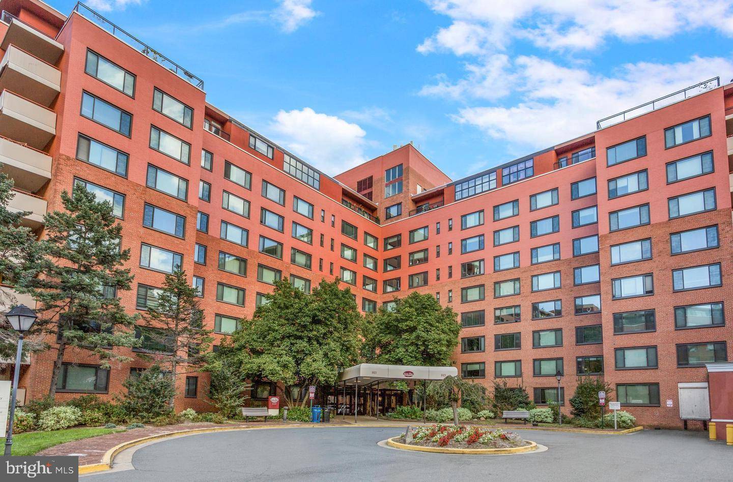 Arlington, VA 22209,1011 ARLINGTON BLVD #445