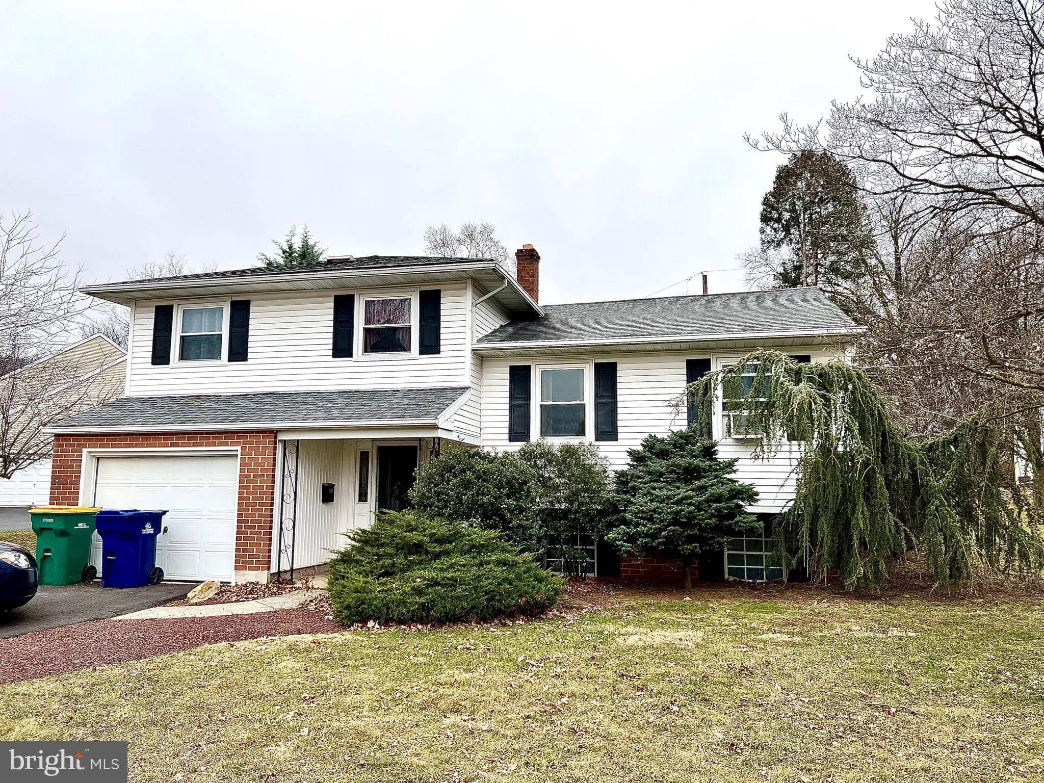 Reading, PA 19608,301 SHAKESPEARE DR