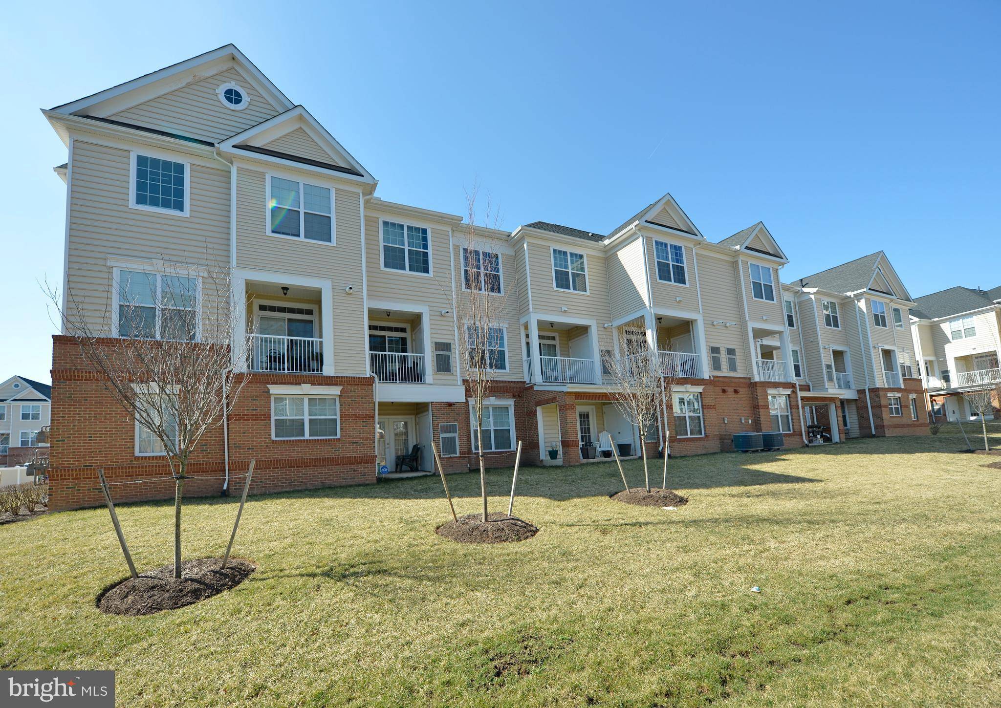 Ashburn, VA 20148,43032 STUARTS GLEN TER #111