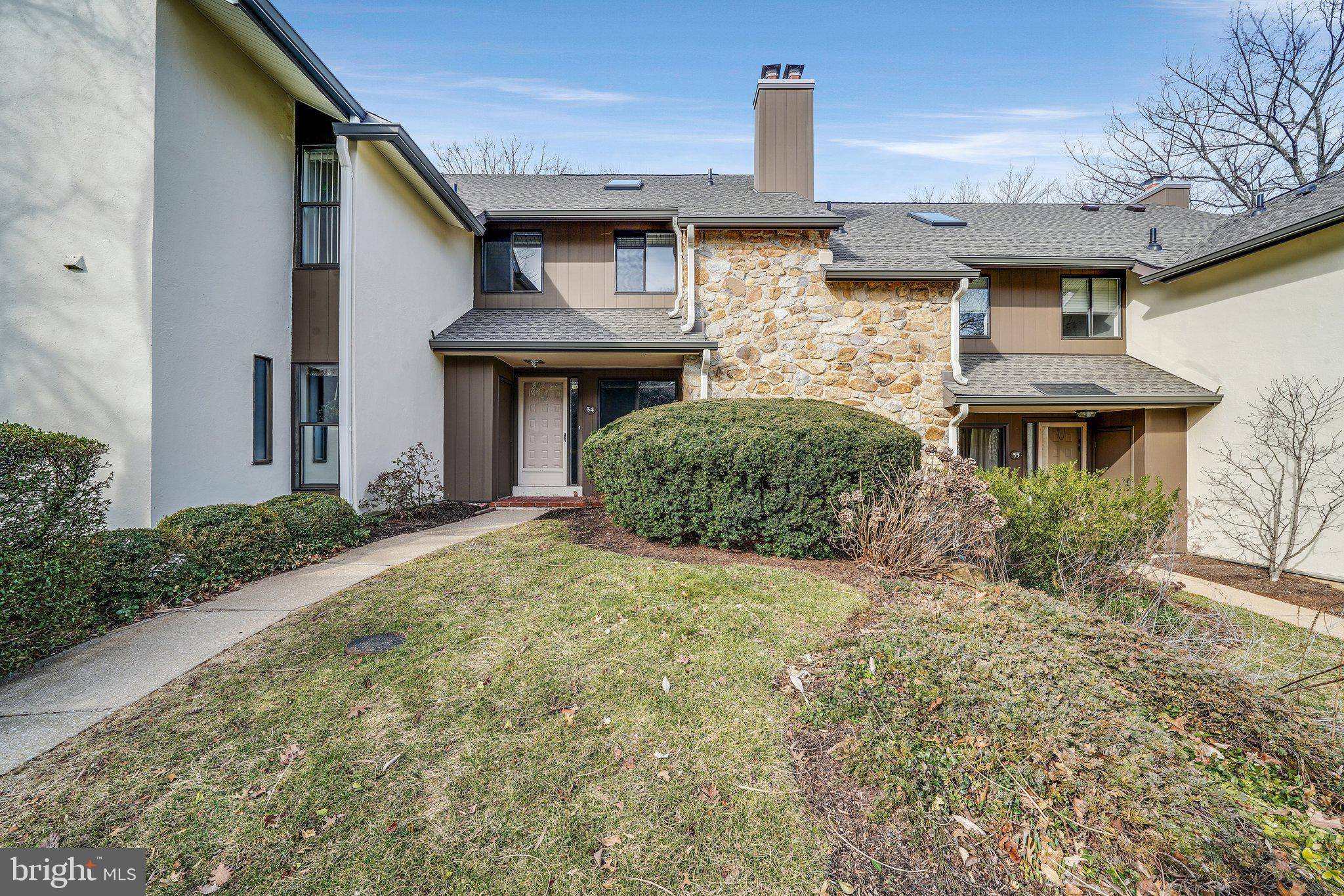 Berwyn, PA 19312,54 OAK KNOLL DR