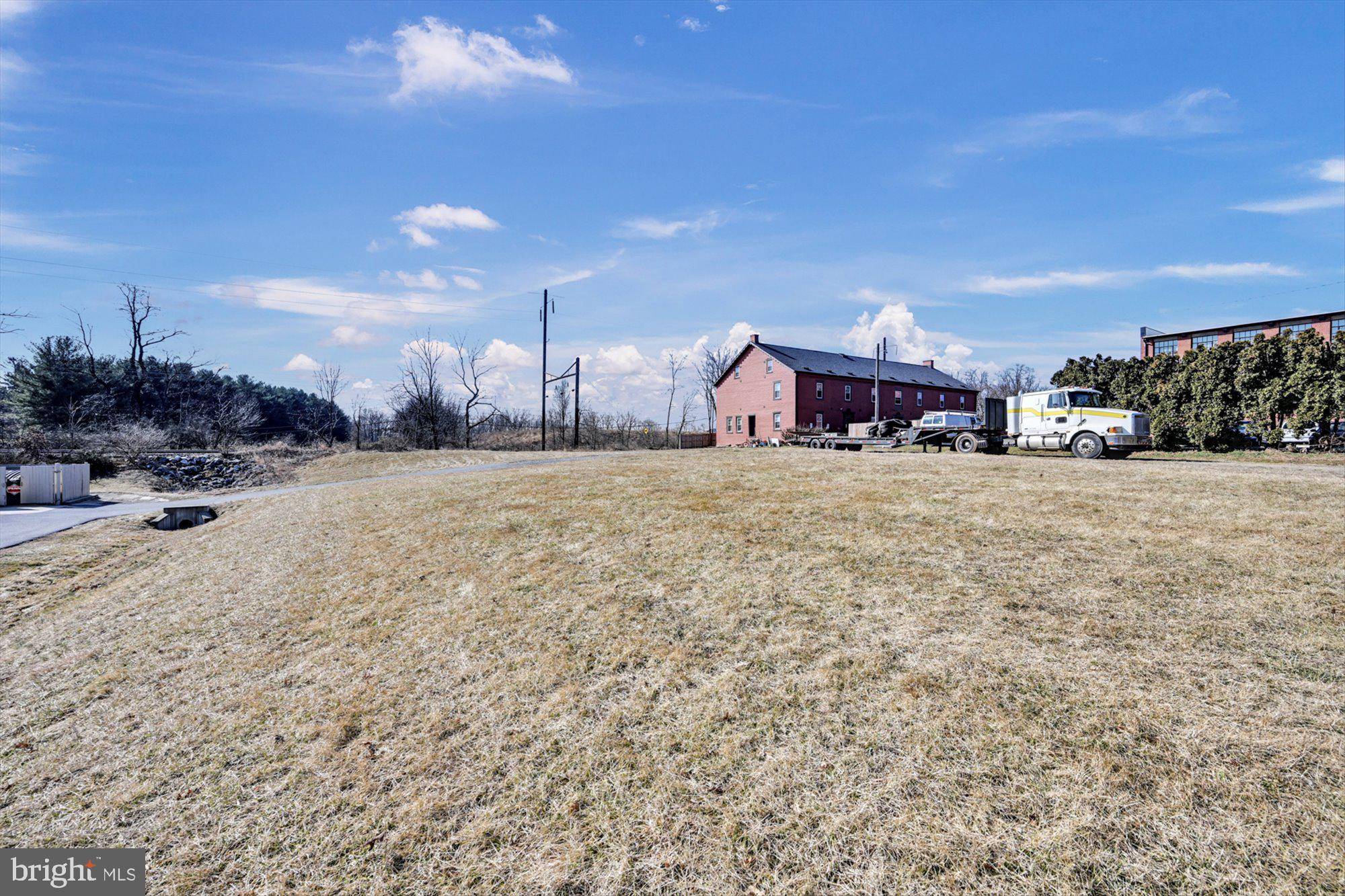 Mount Joy, PA 17552,400 E MAIN ST