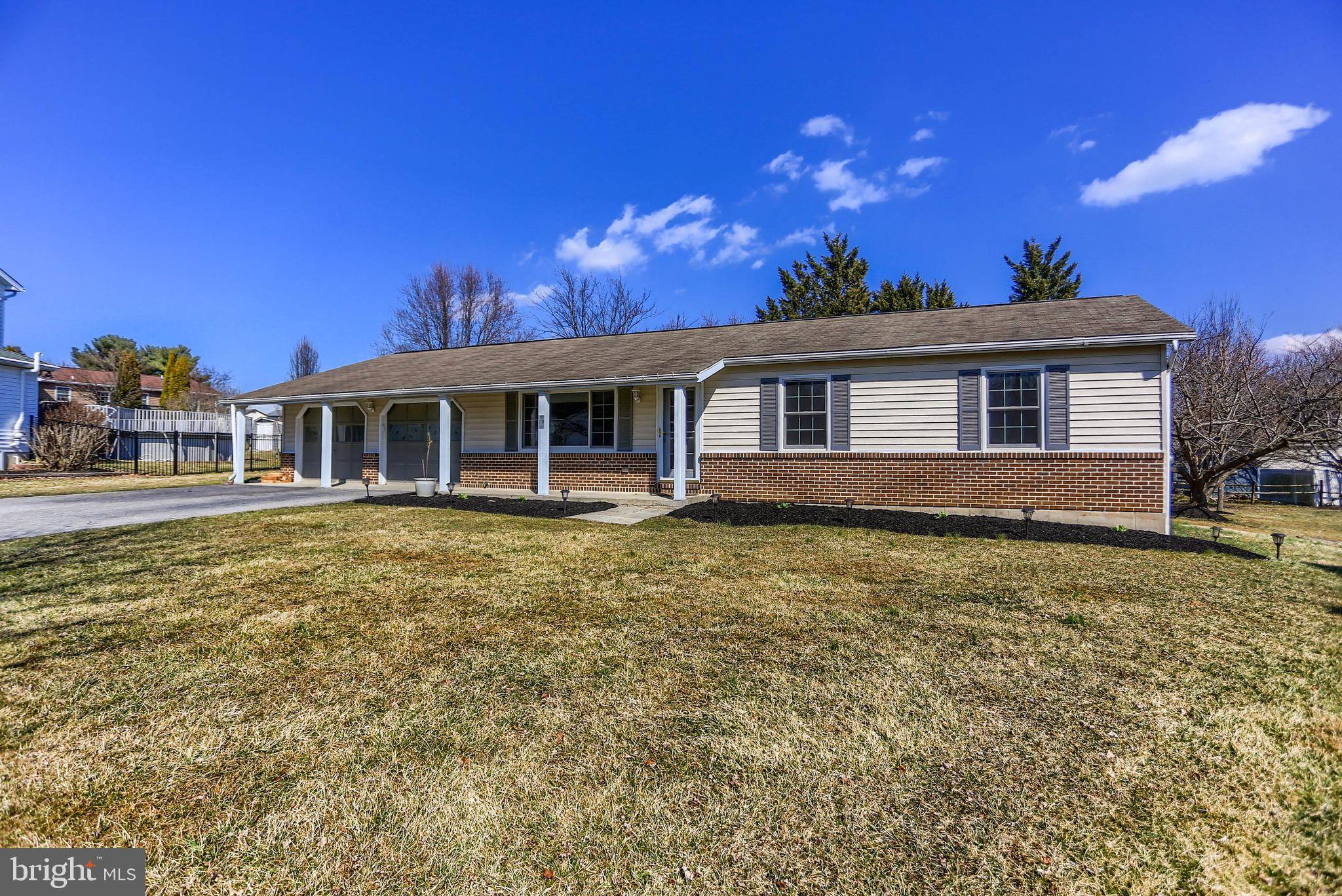 Hanover, PA 17331,170 WINDSOR CT