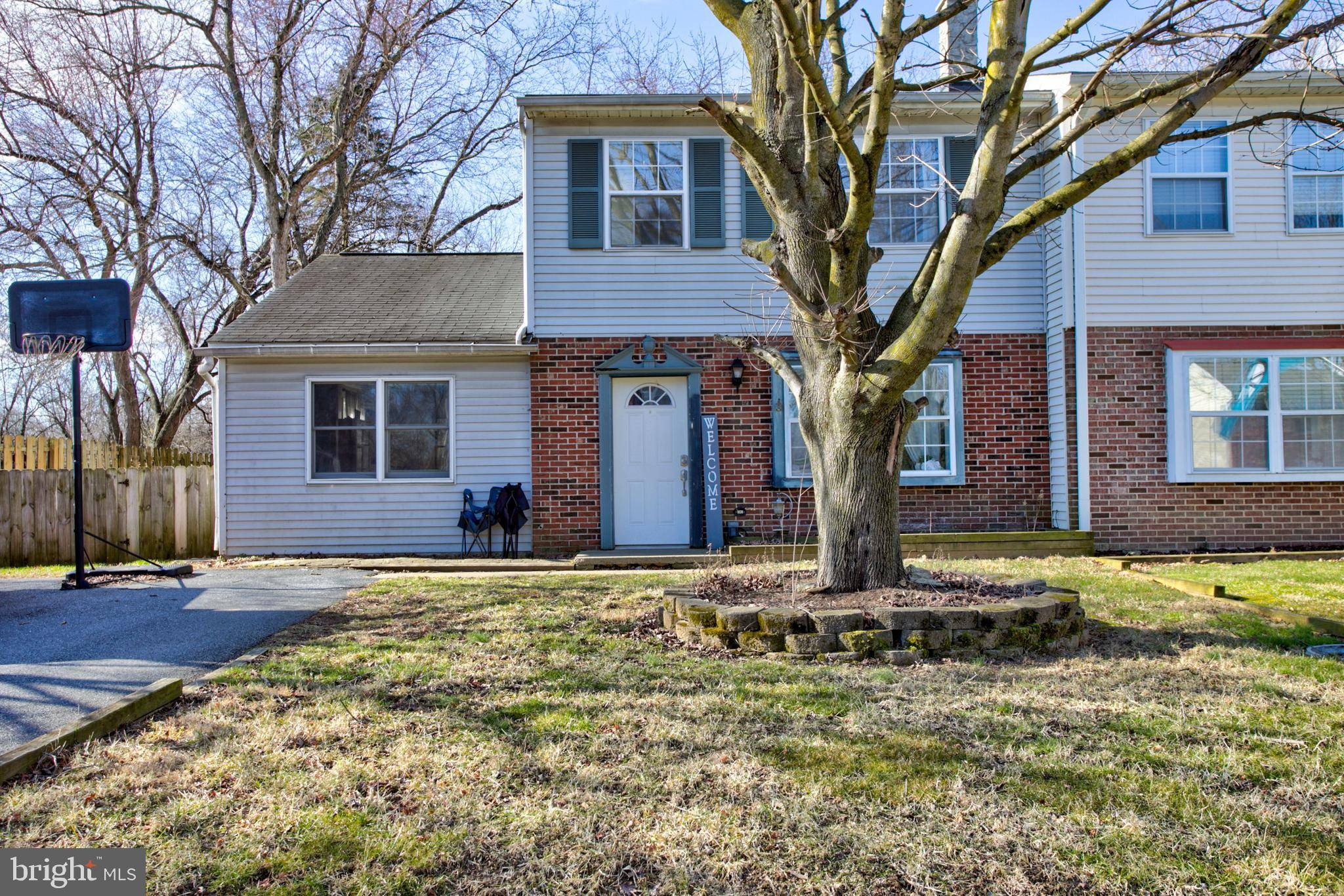 Lancaster, PA 17603,1033 WILLIAMSBURG RD