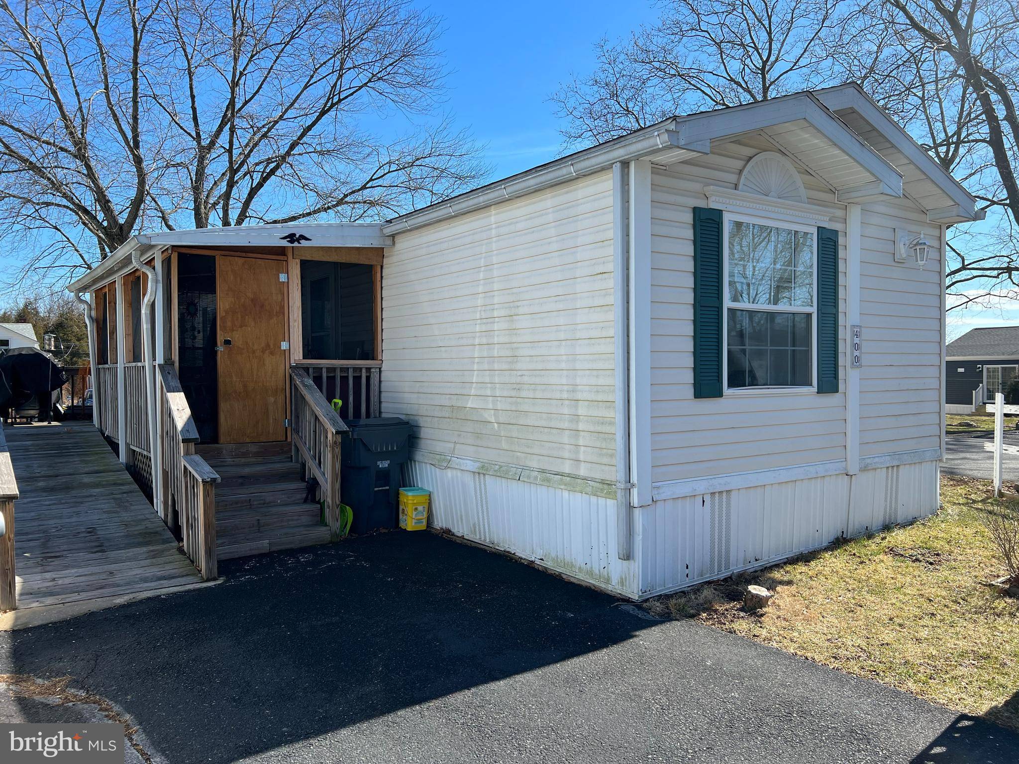 Green Lane, PA 18054,400 OAK DR