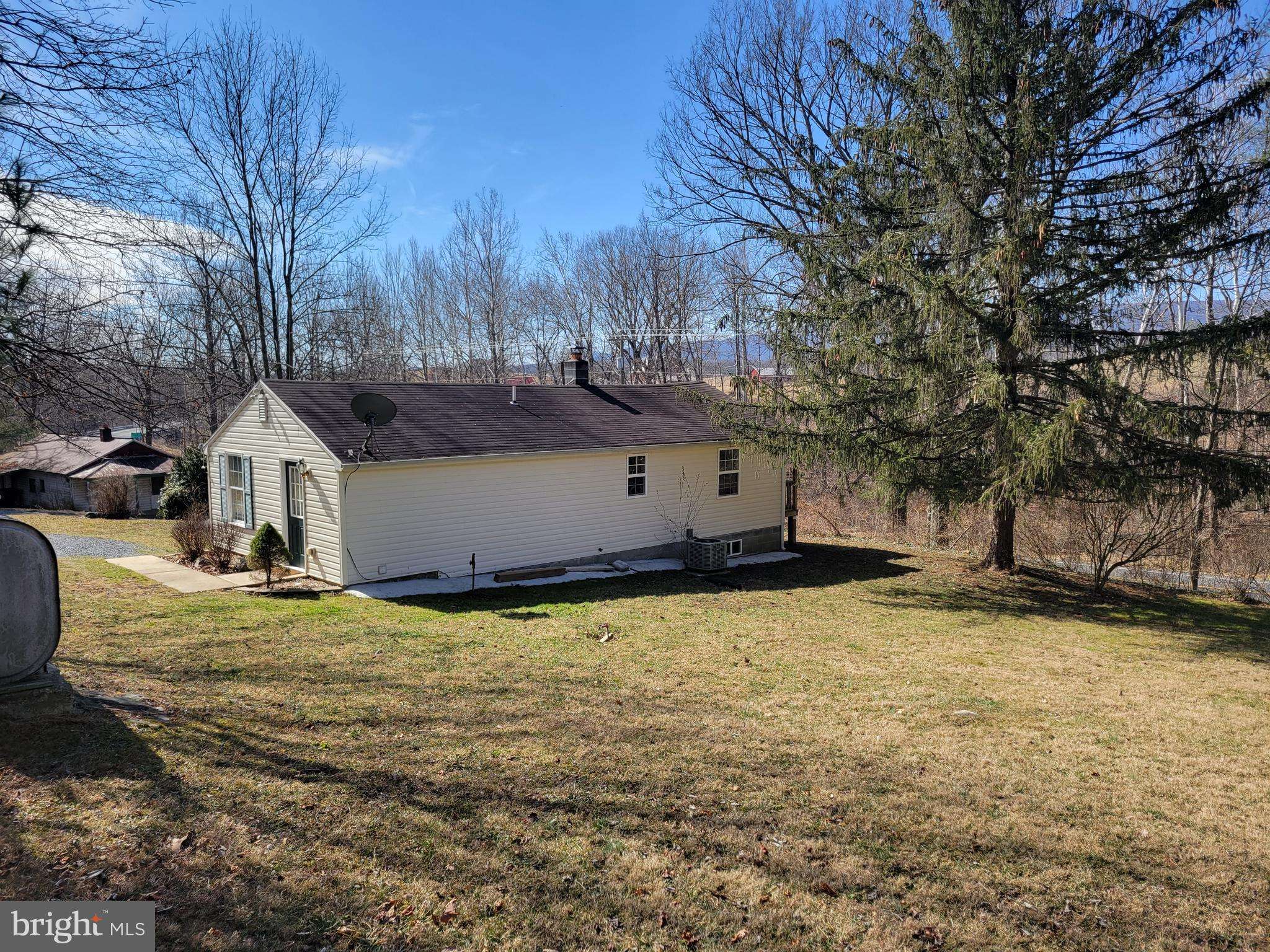 Hedgesville, WV 25427,5952 BACK CREEK VALLEY RD