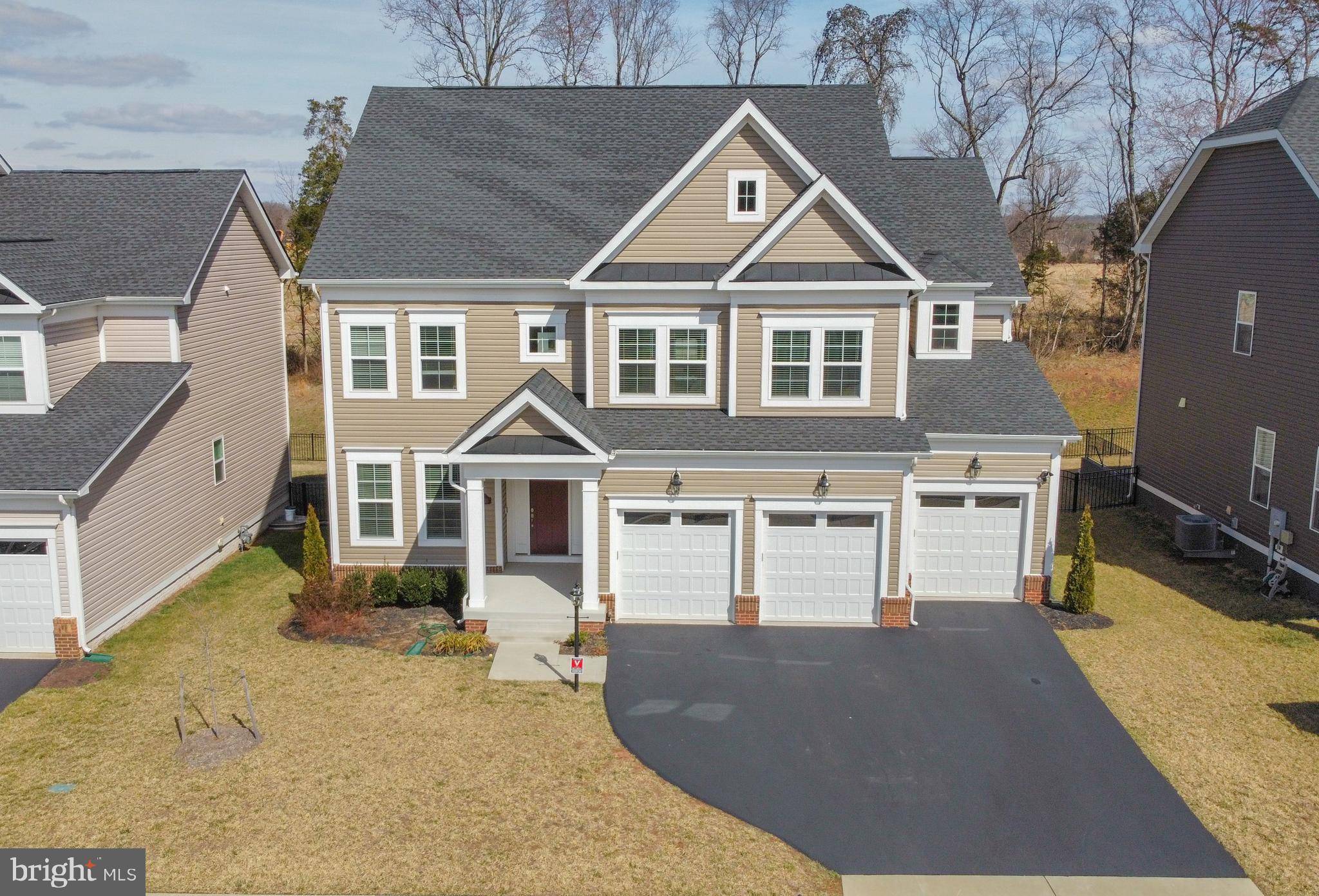 Aldie, VA 20105,40930 MAPLEHURST DR