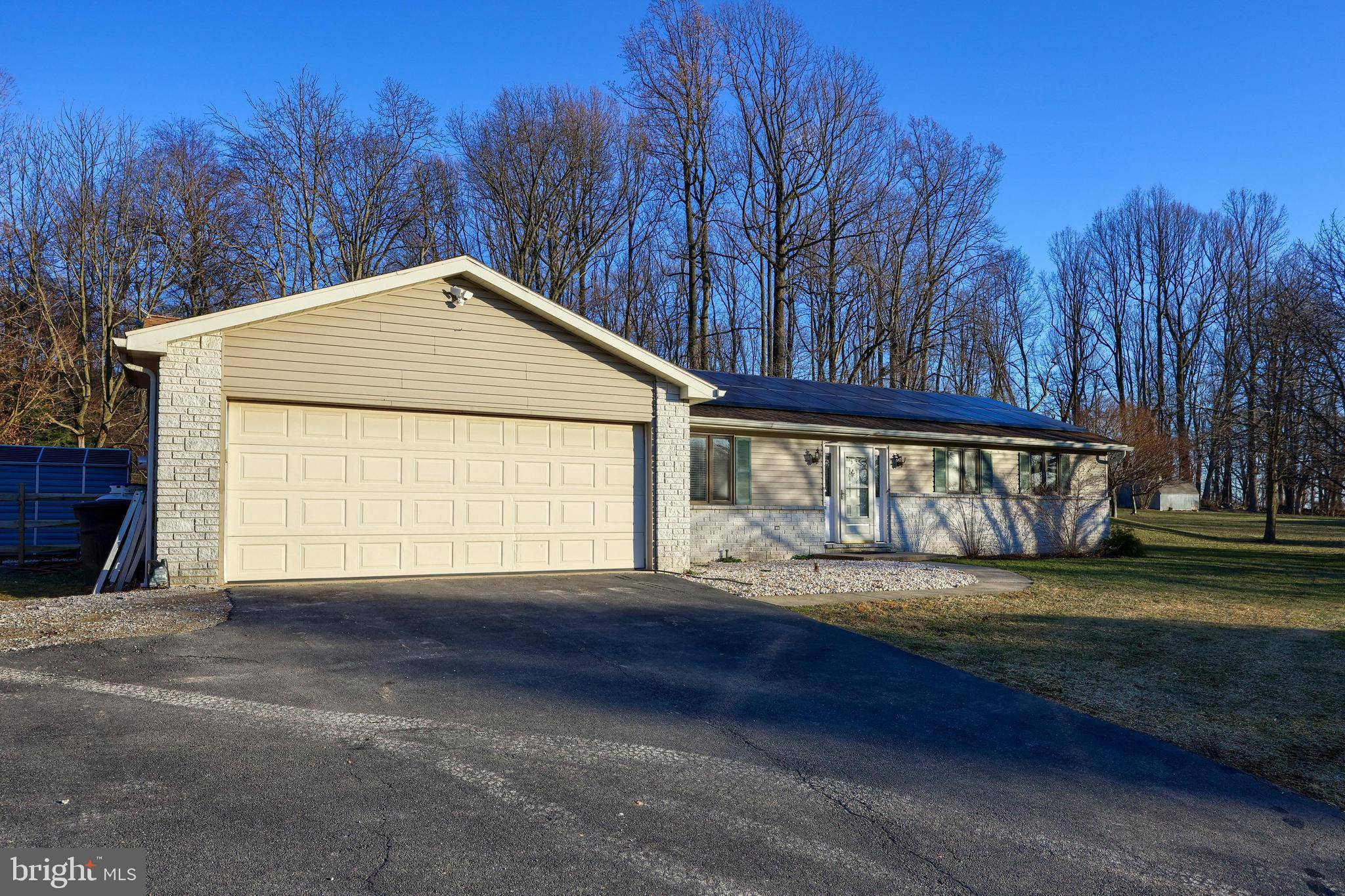 Robesonia, PA 19551,128 FOXCROFT LN