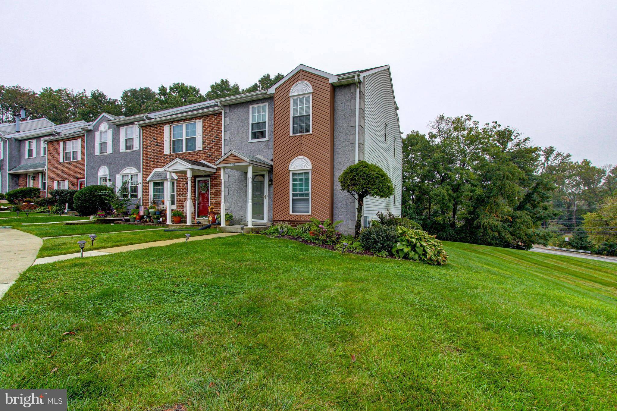 Aston, PA 19014,401 DOGWOOD CIR