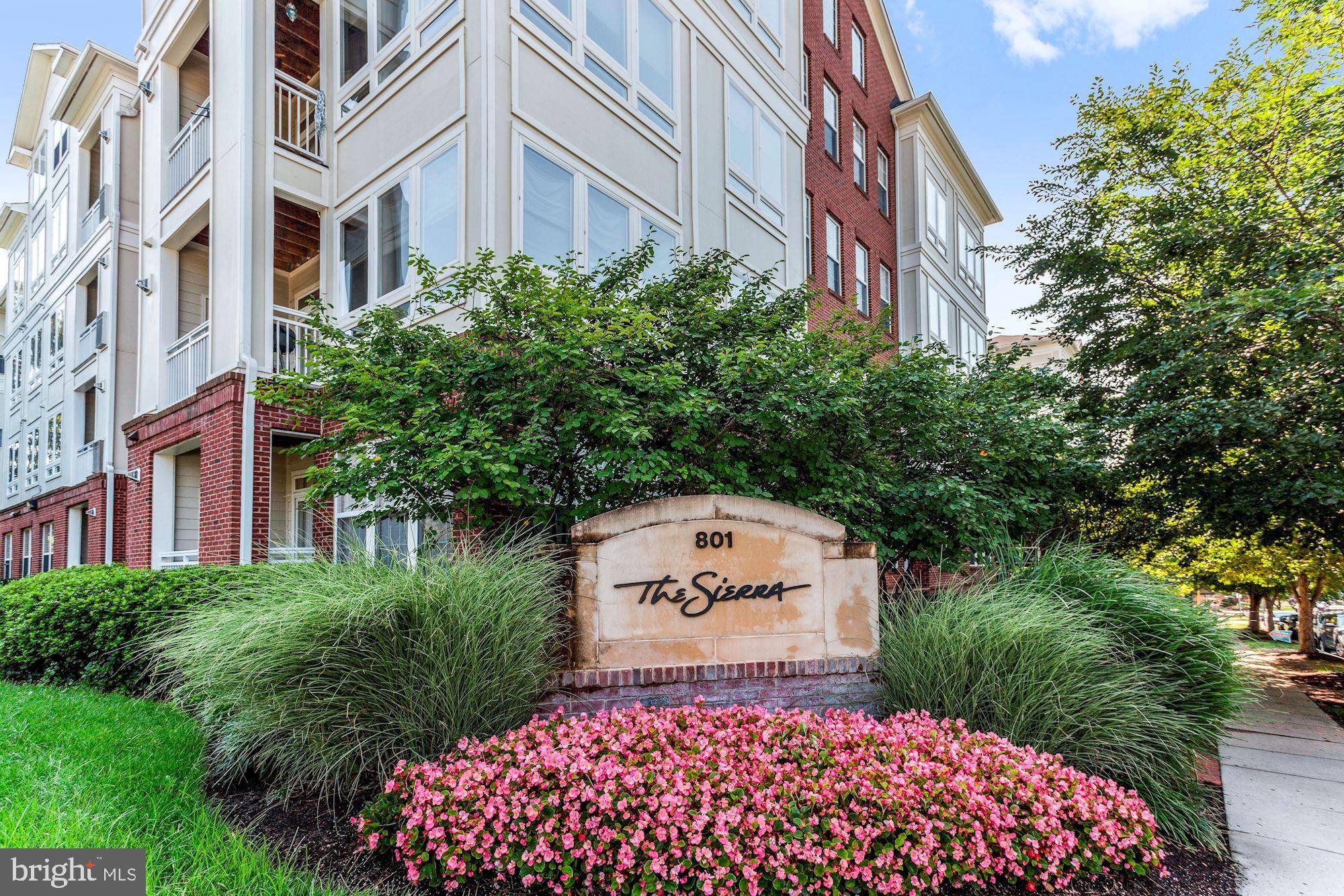 Arlington, VA 22204,801 S GREENBRIER ST #408