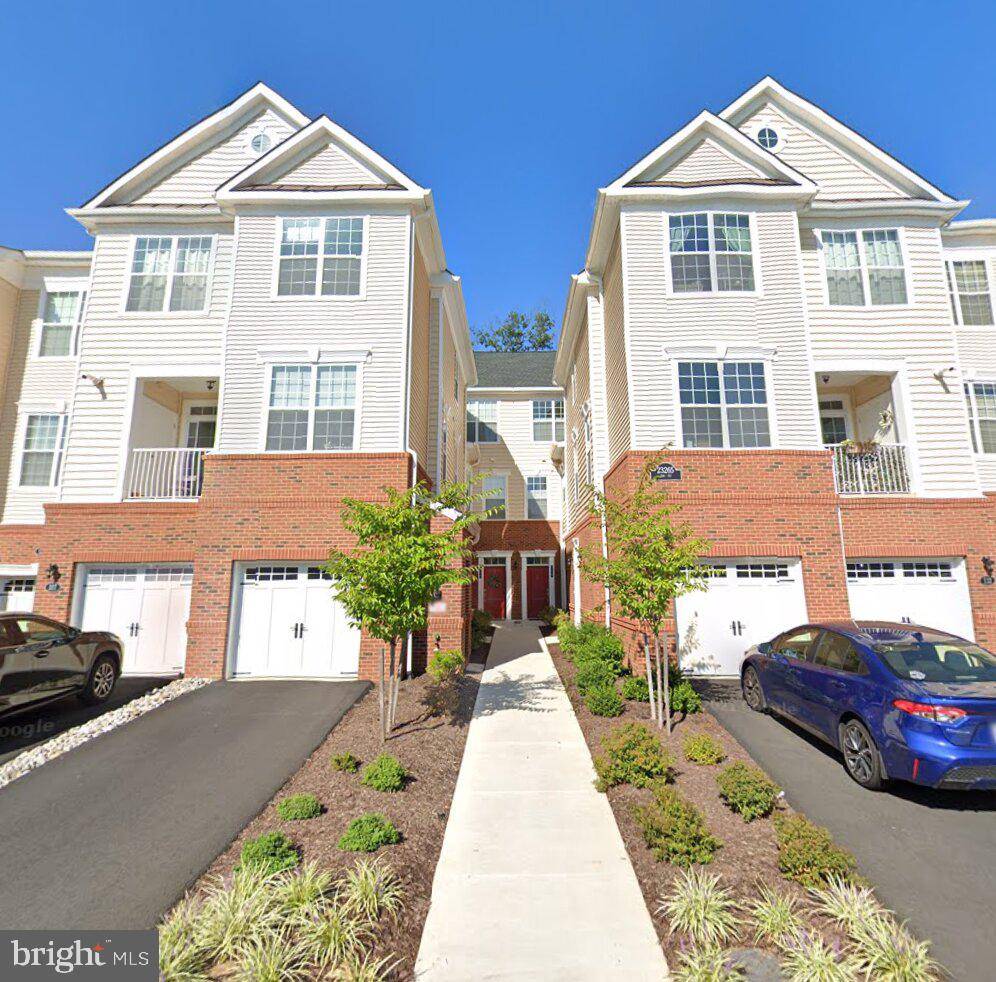 Ashburn, VA 20148,23265 MILLTOWN KNOLL SQ #105