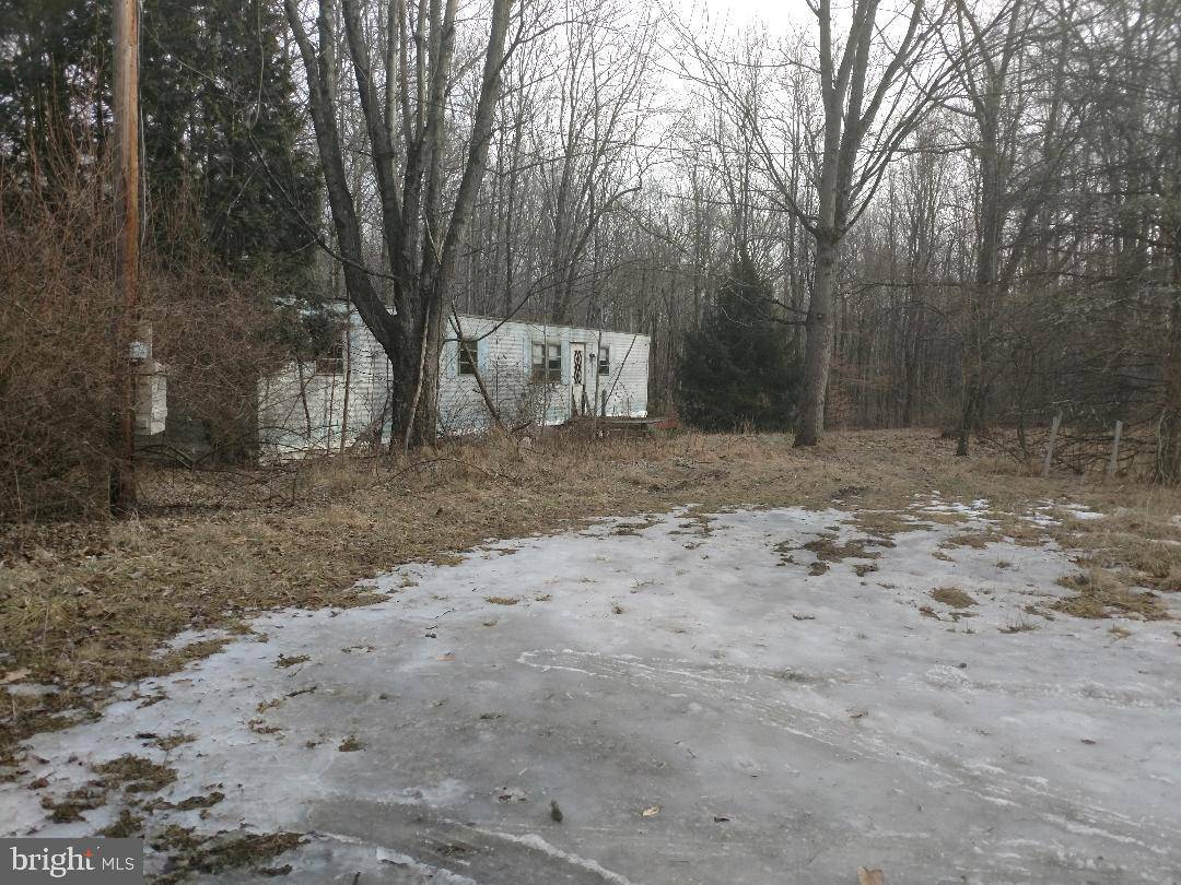 Wind Gap, PA 18091,102 KLEINTOP LN