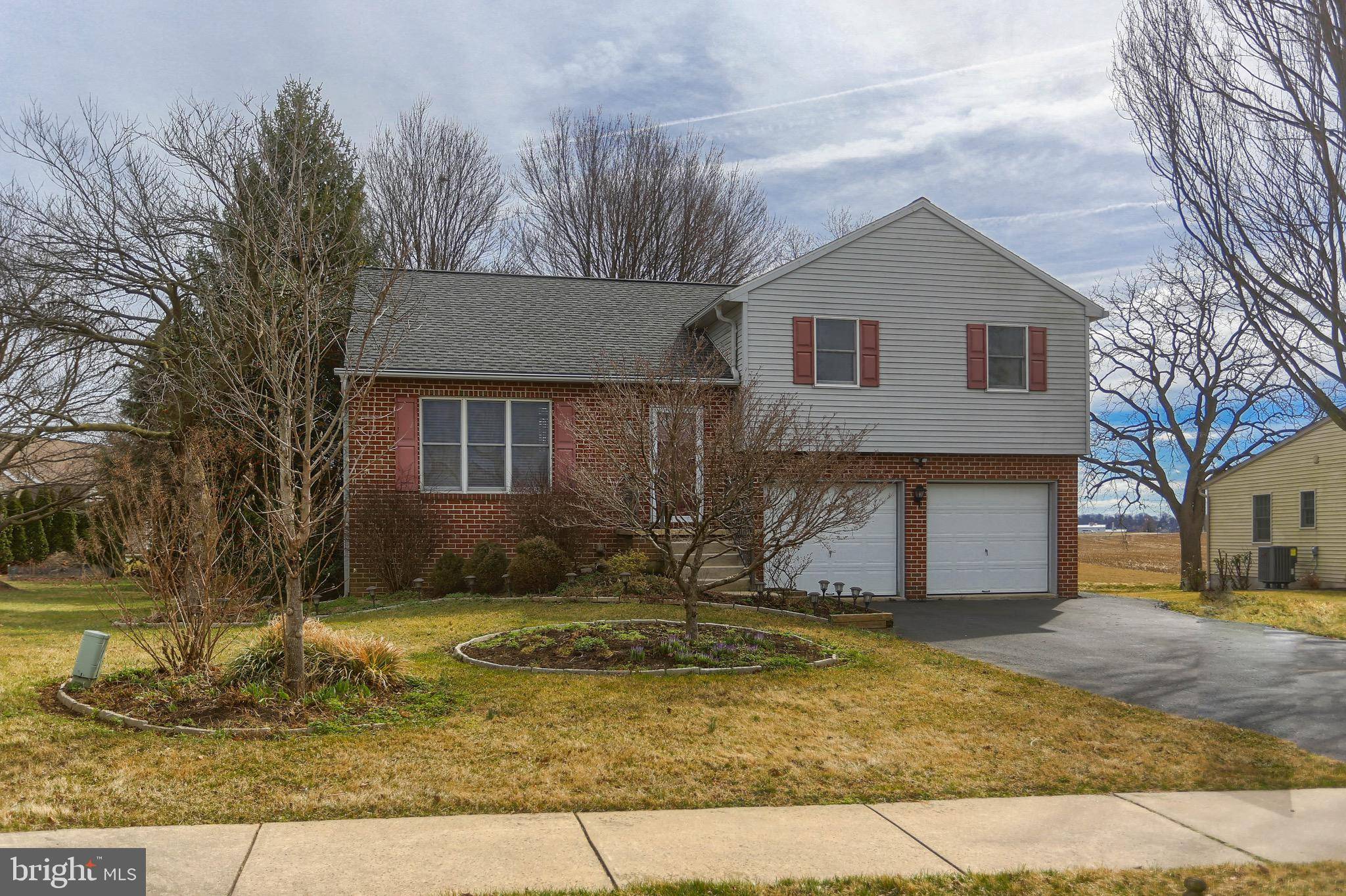 New Holland, PA 17557,208 ZWECKER CIR