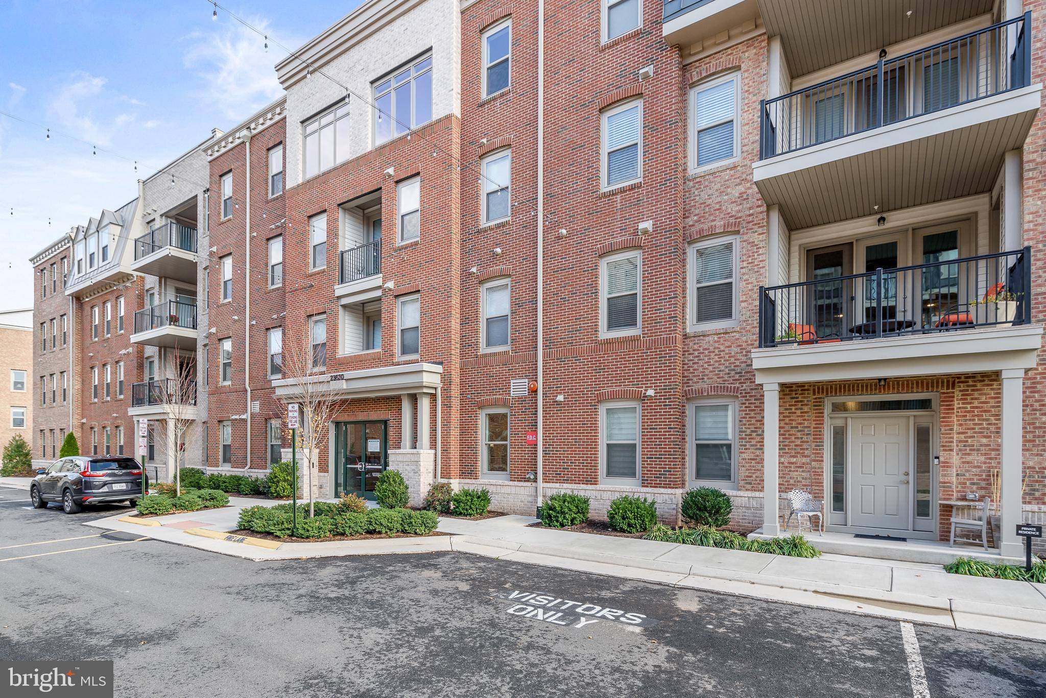 Ashburn, VA 20148,23630 HAVELOCK WALK TER #213