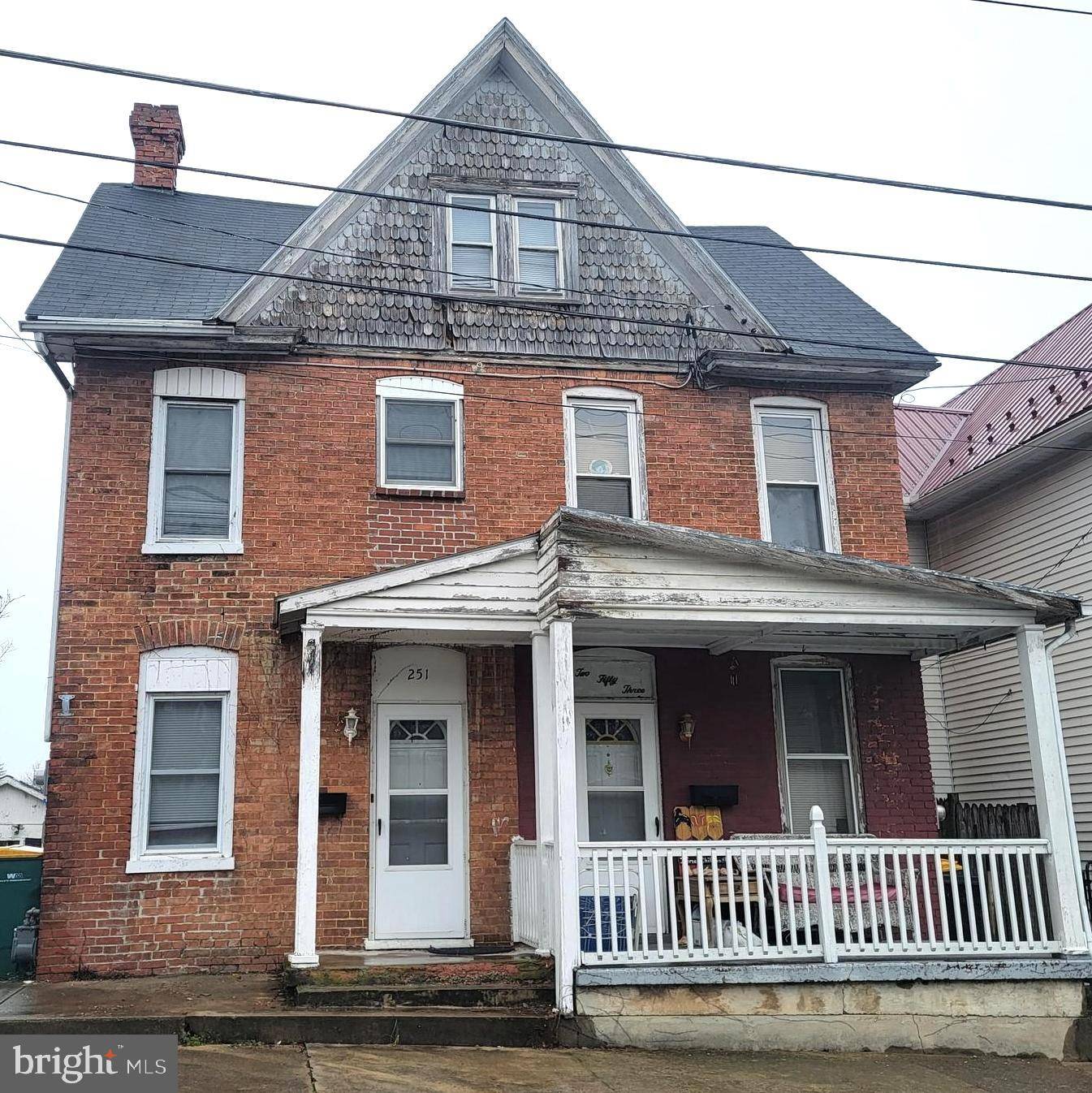 Waynesboro, PA 17268,251-253 PARK ST