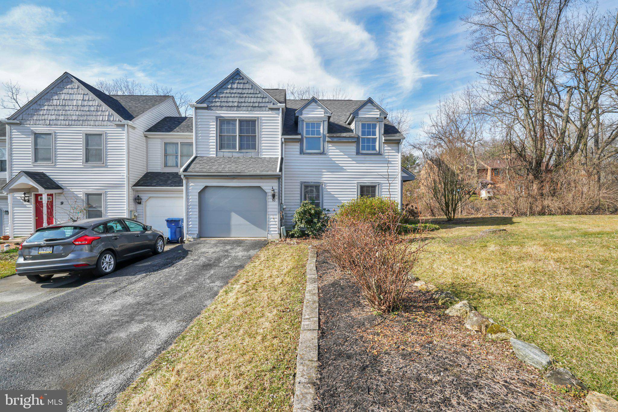 Coatesville, PA 19320,10 SADDLEBROOK LN