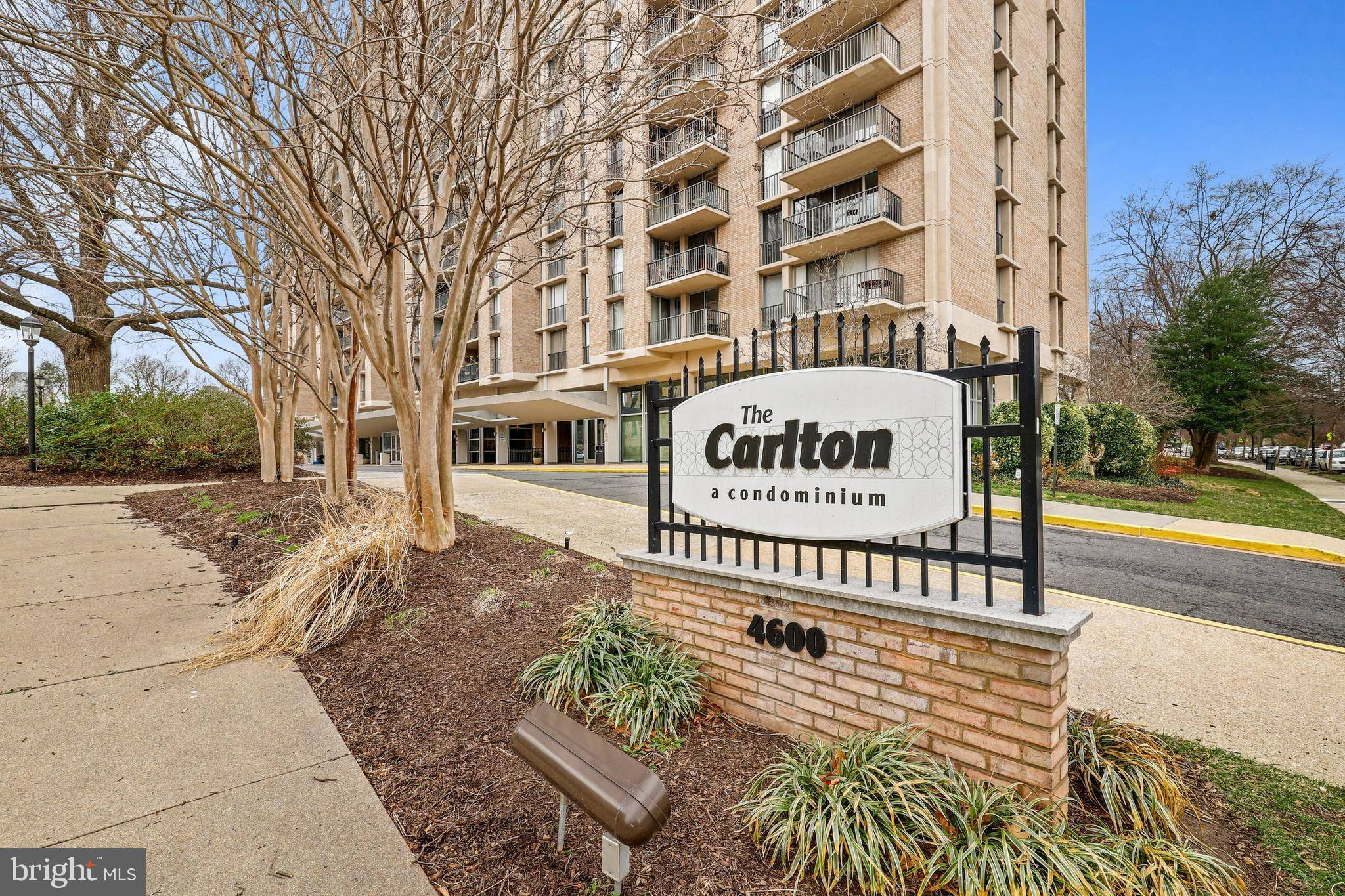 Arlington, VA 22204,4600 S FOUR MILE RUN DR #1128