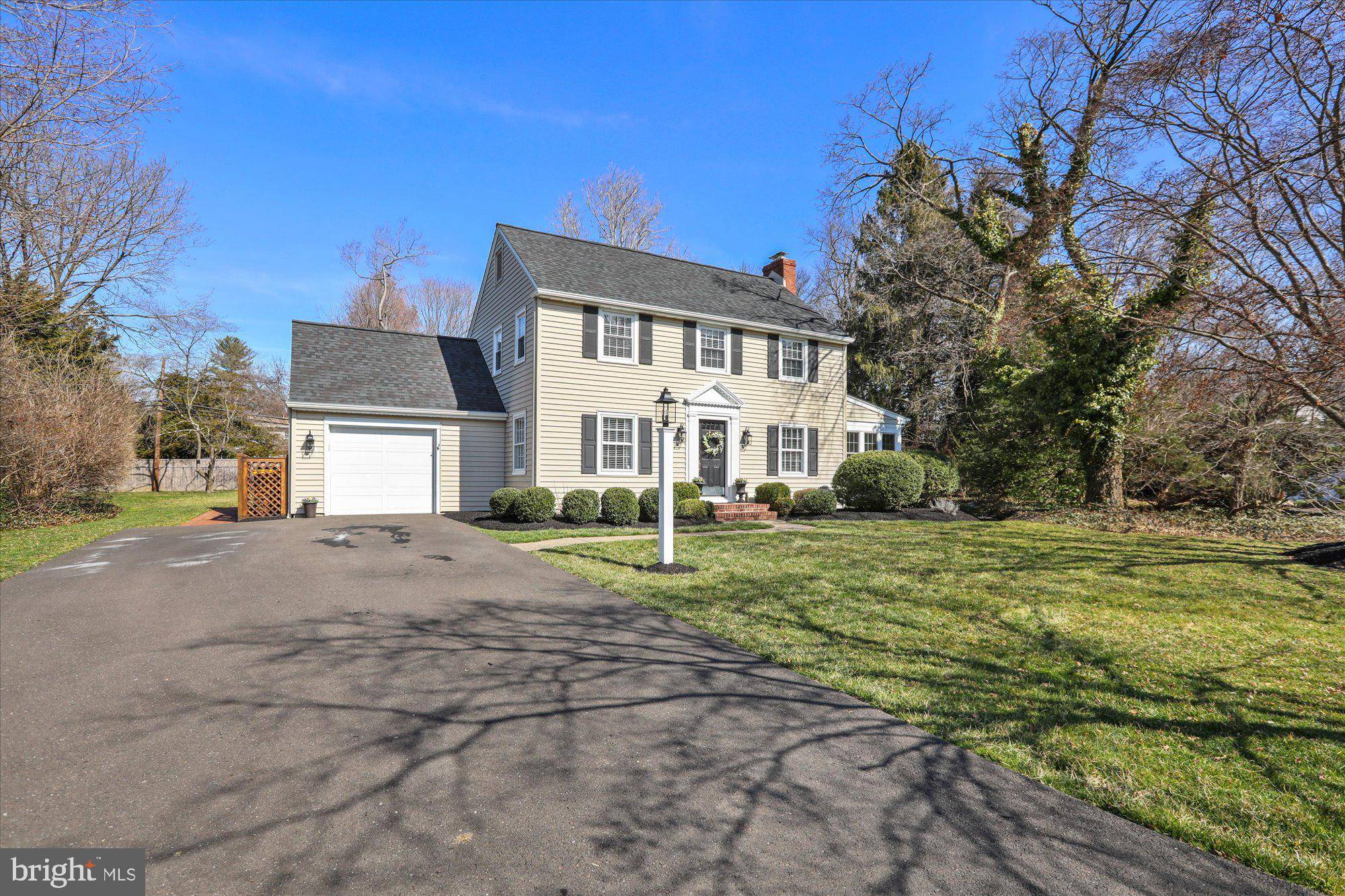 Yardley, PA 19067,6 N CIRCLE CT