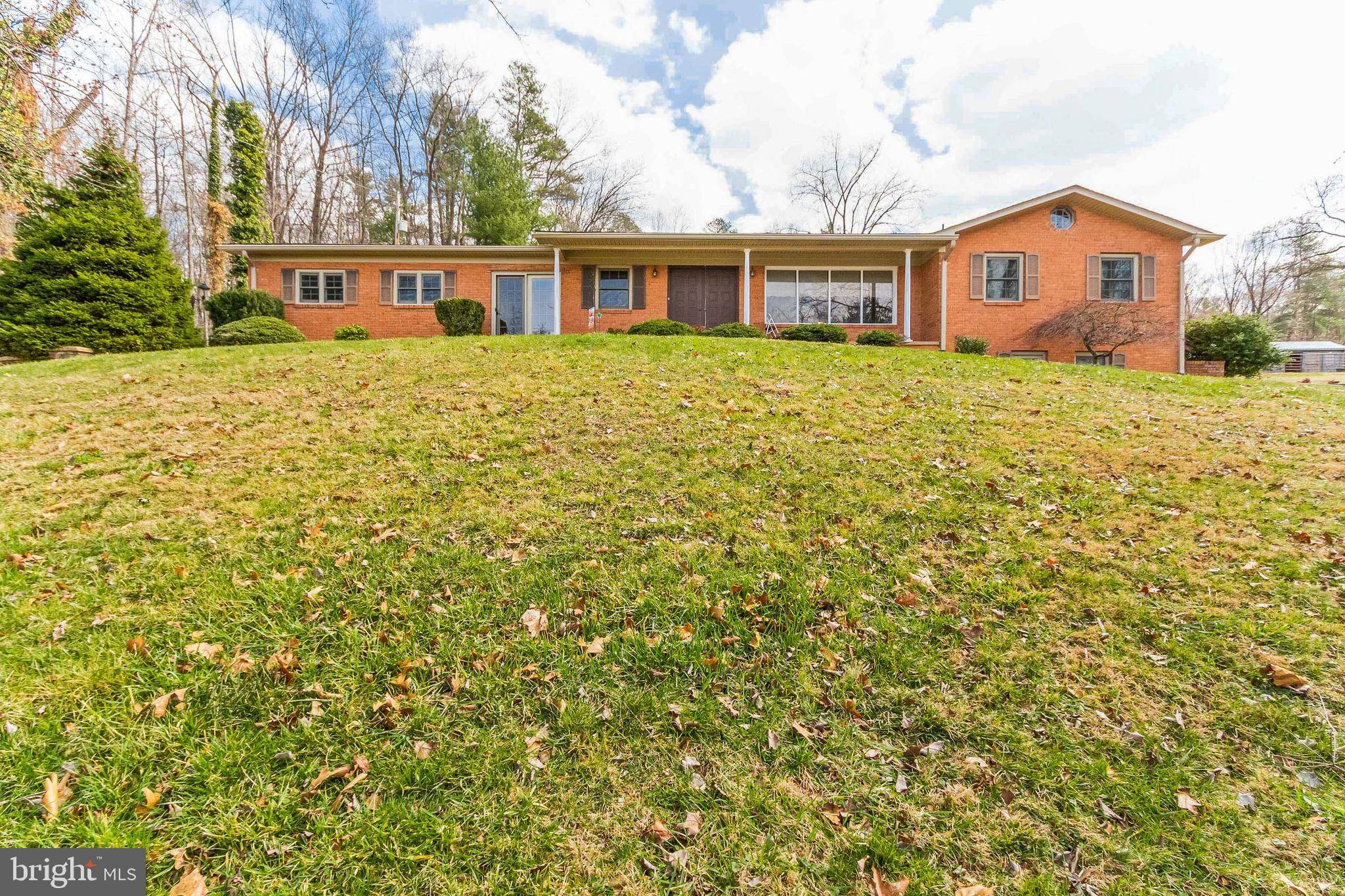 Luray, VA 22835,620 CLEARVIEW RD