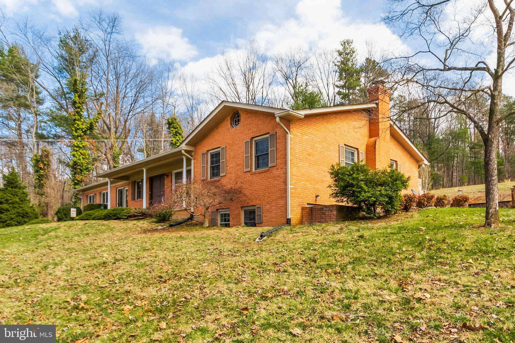 Luray, VA 22835,620 CLEARVIEW RD