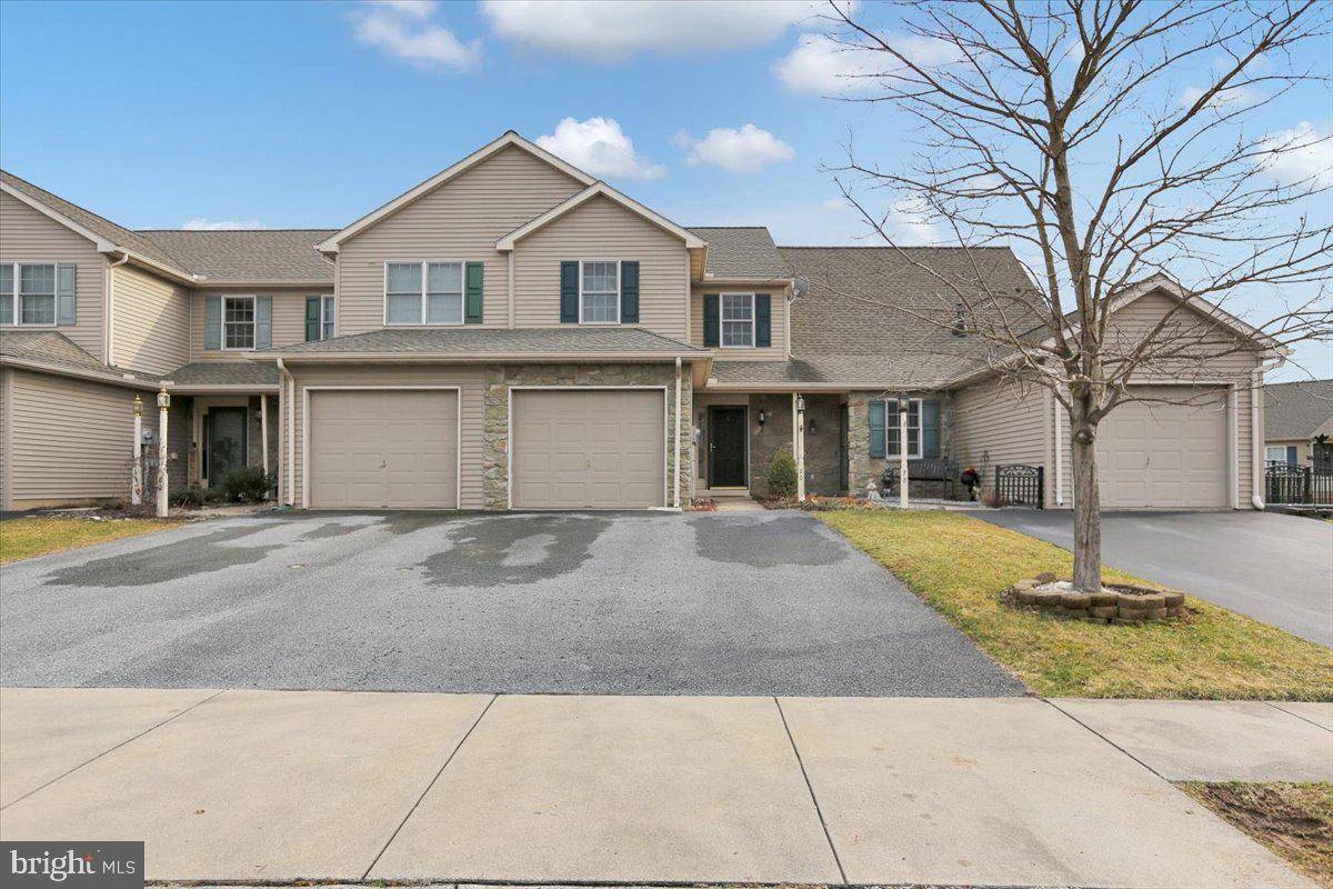 Lititz, PA 17543,80 PEBBLE CREEK DR