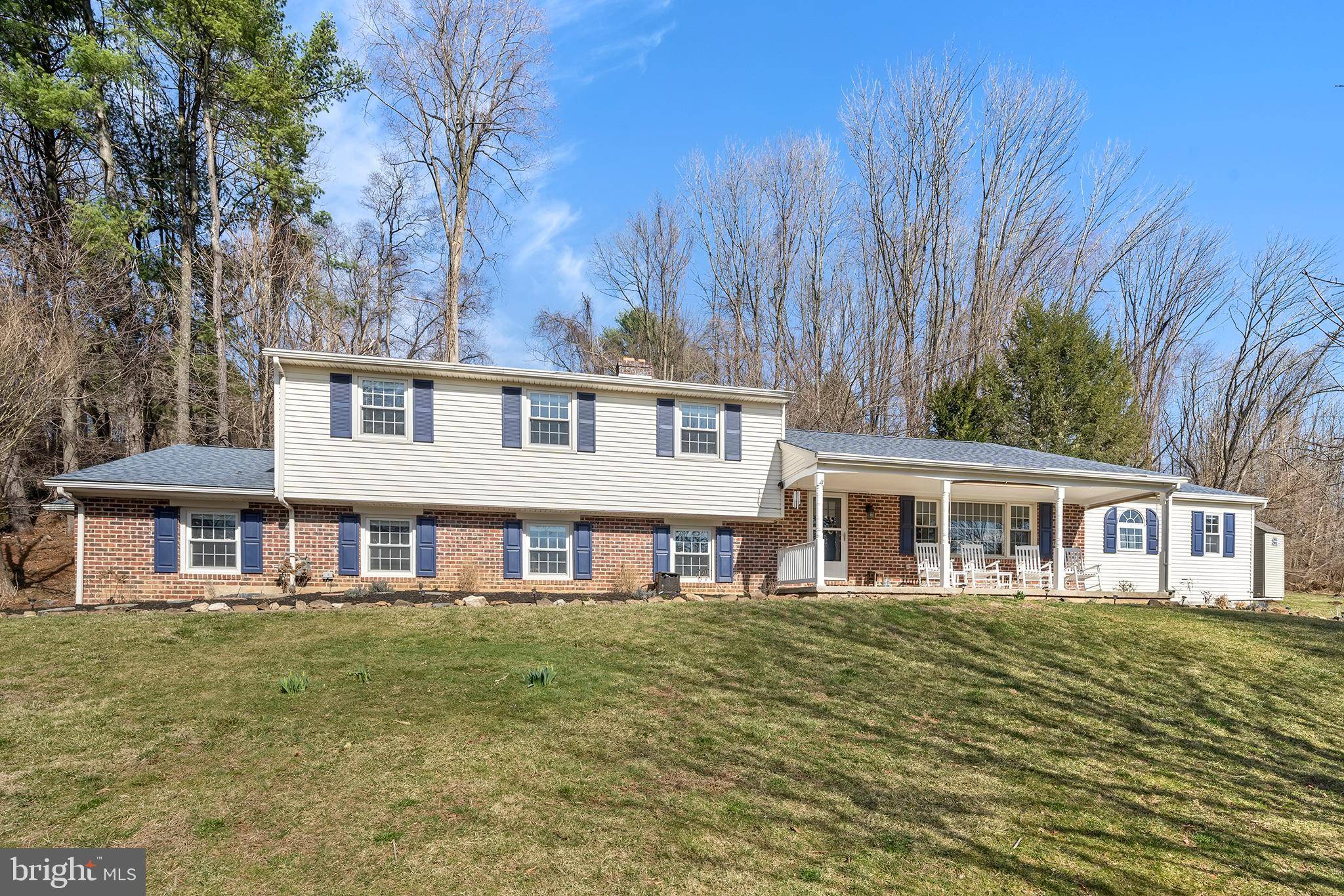 Glen Mills, PA 19342,272 IVY LN