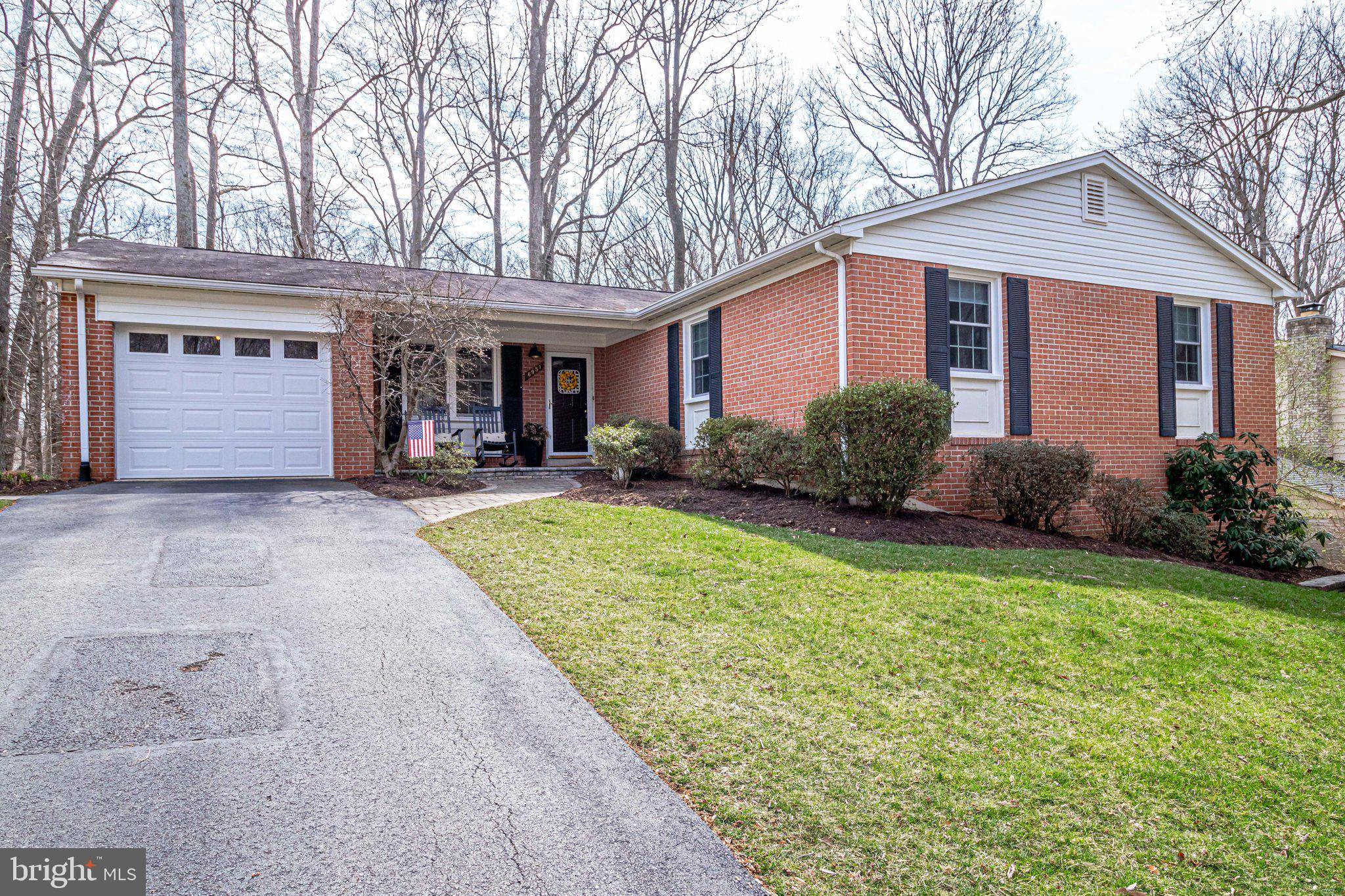 Springfield, VA 22153,6951 COTTONTAIL CT