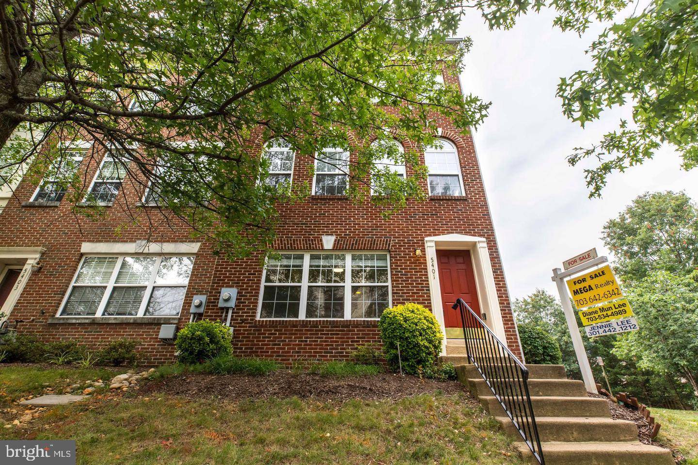 Alexandria, VA 22312,5401 CHEYENNE KNOLL PL