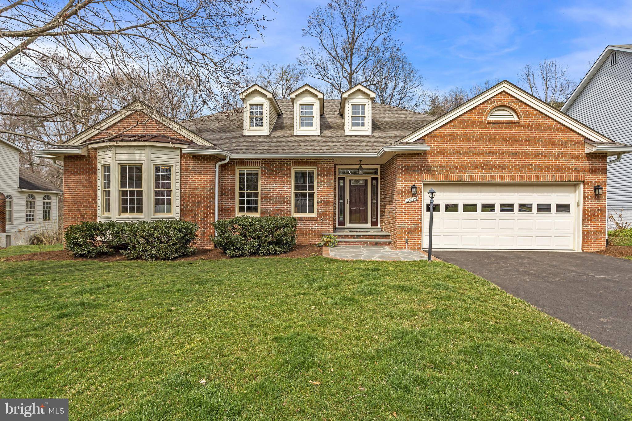 Clifton, VA 20124,13828 LAUREL ROCK CT