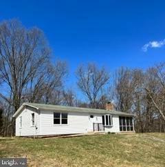 Berkeley Springs, WV 25411,200 SLEEPYVIEW LN