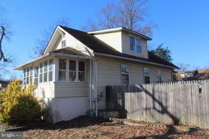 Glendora, NJ 08029,411 E FRONT ST