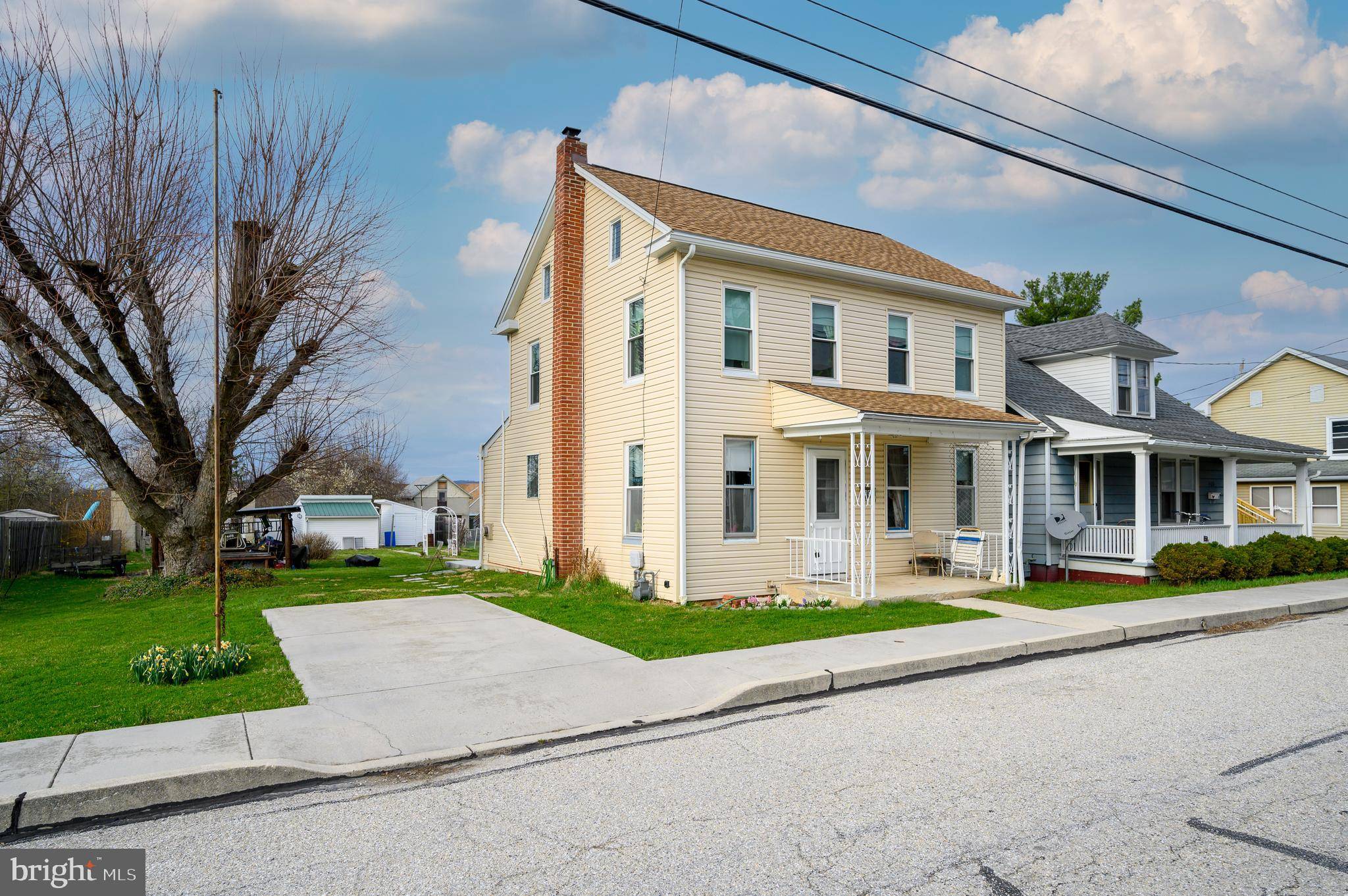 Hanover, PA 17331,405 MAPLE AVE