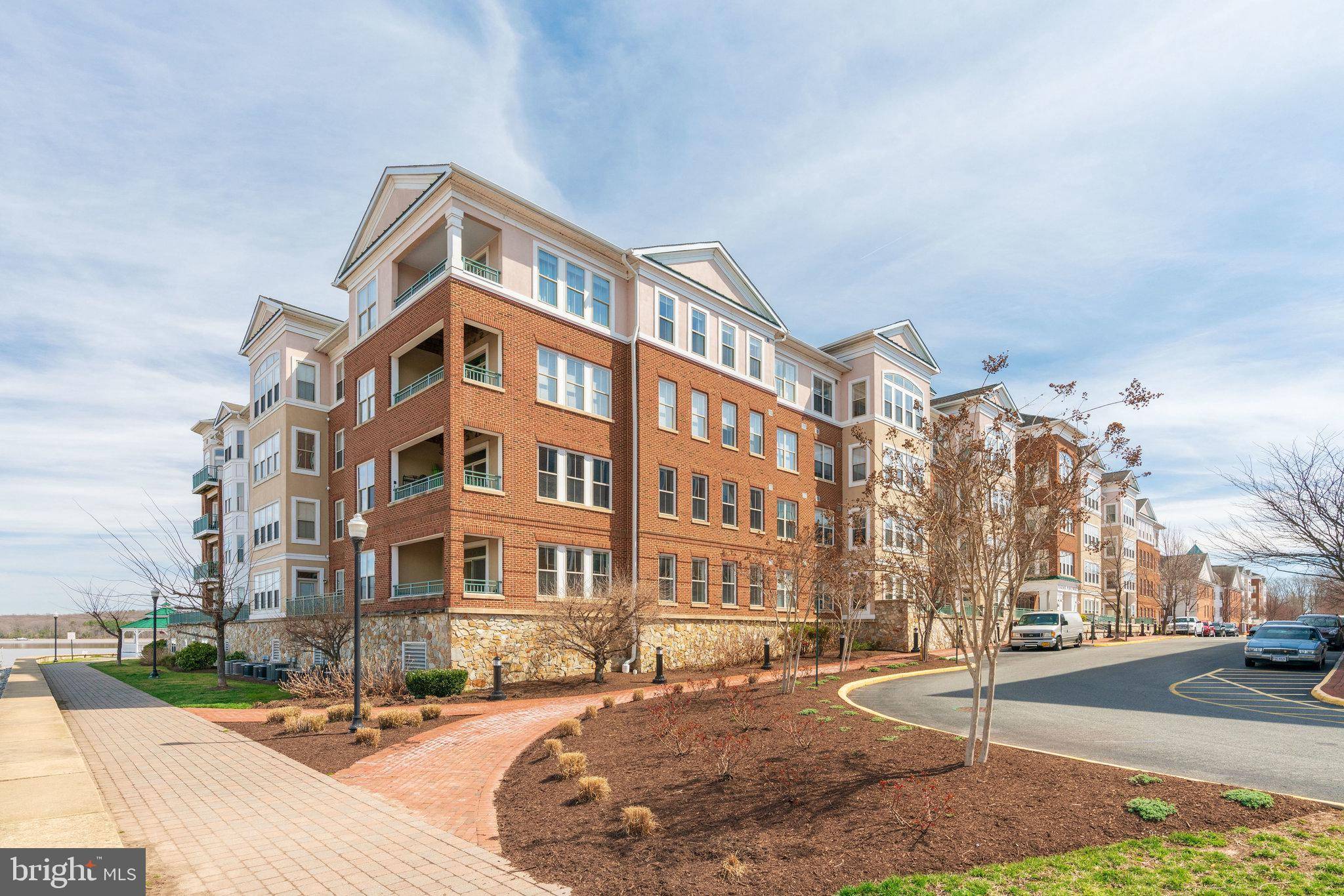 Woodbridge, VA 22191,500 BELMONT BAY DR #306