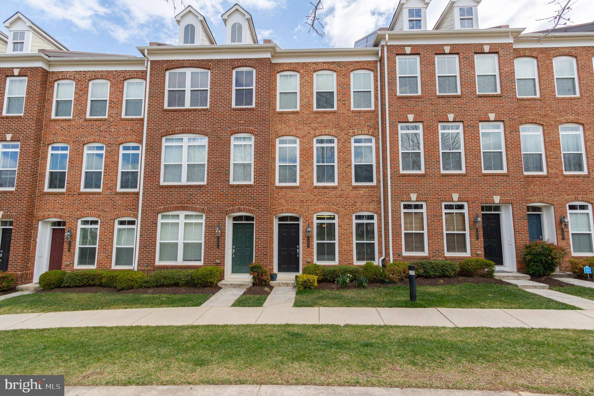 Fairfax, VA 22031,9499 CANONBURY SQ