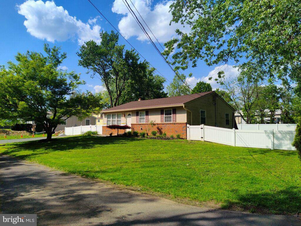 Hatboro, PA 19040,102 LORI LN