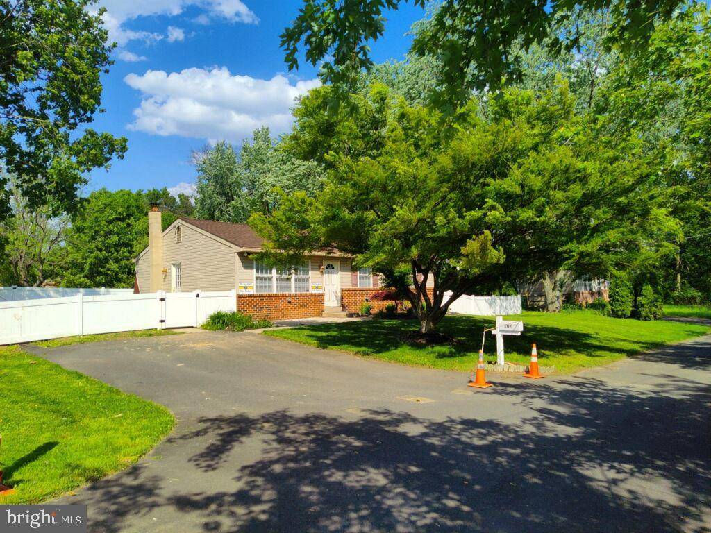 Hatboro, PA 19040,102 LORI LN