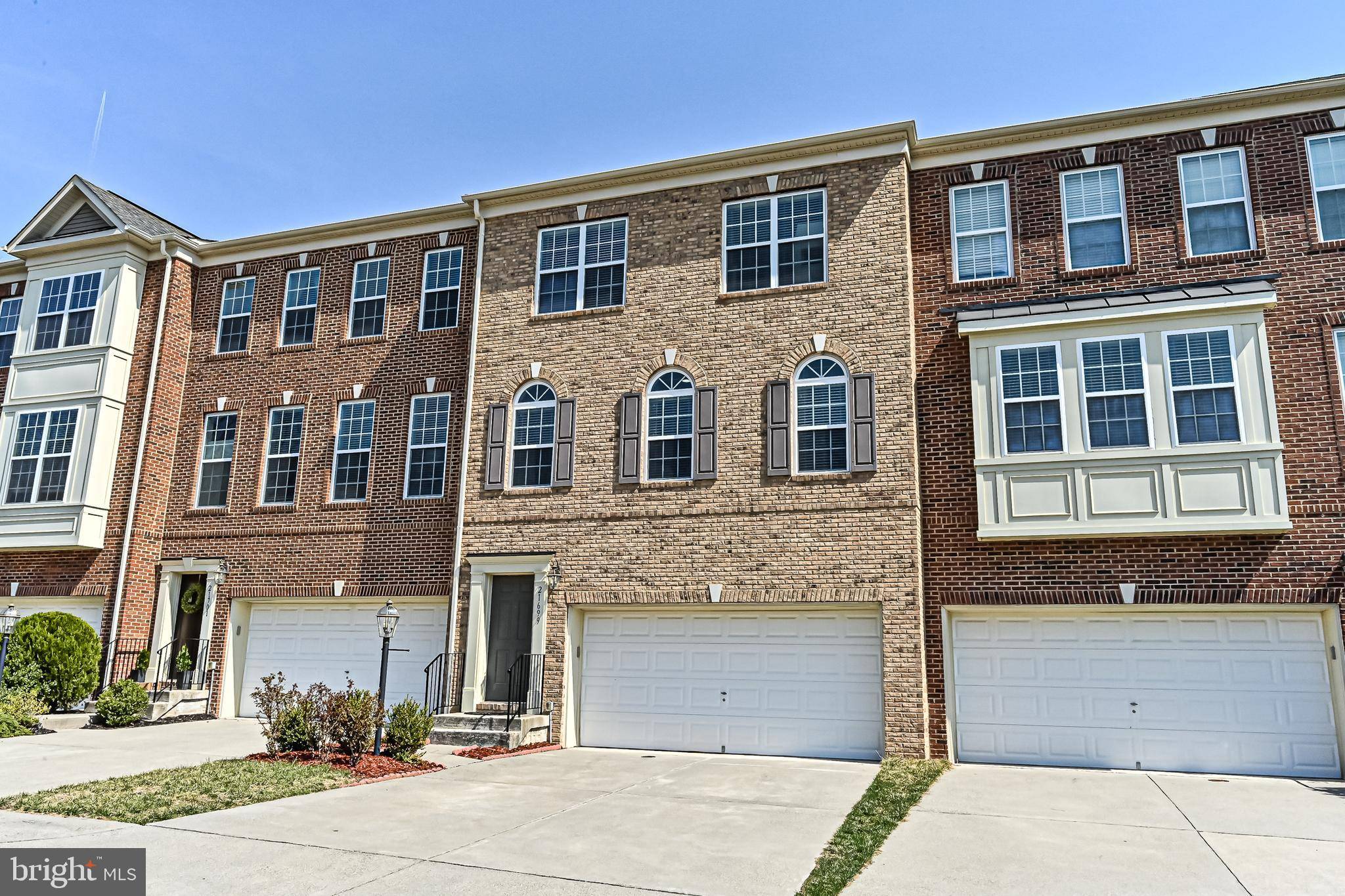 Ashburn, VA 20148,21699 LOGANBERRY TER