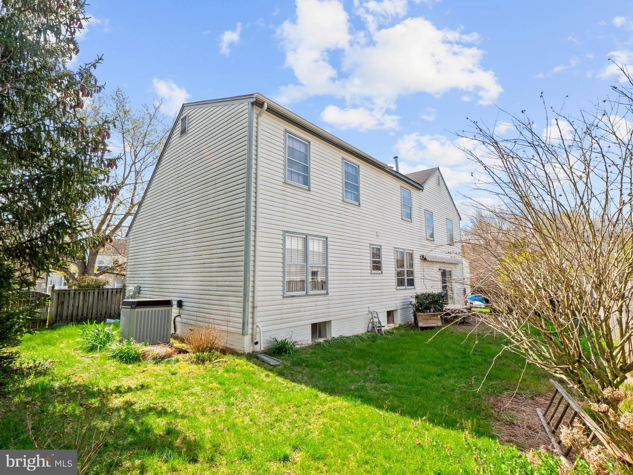 Centreville, VA 20120,5600 BIRCHLEAF PARK CT