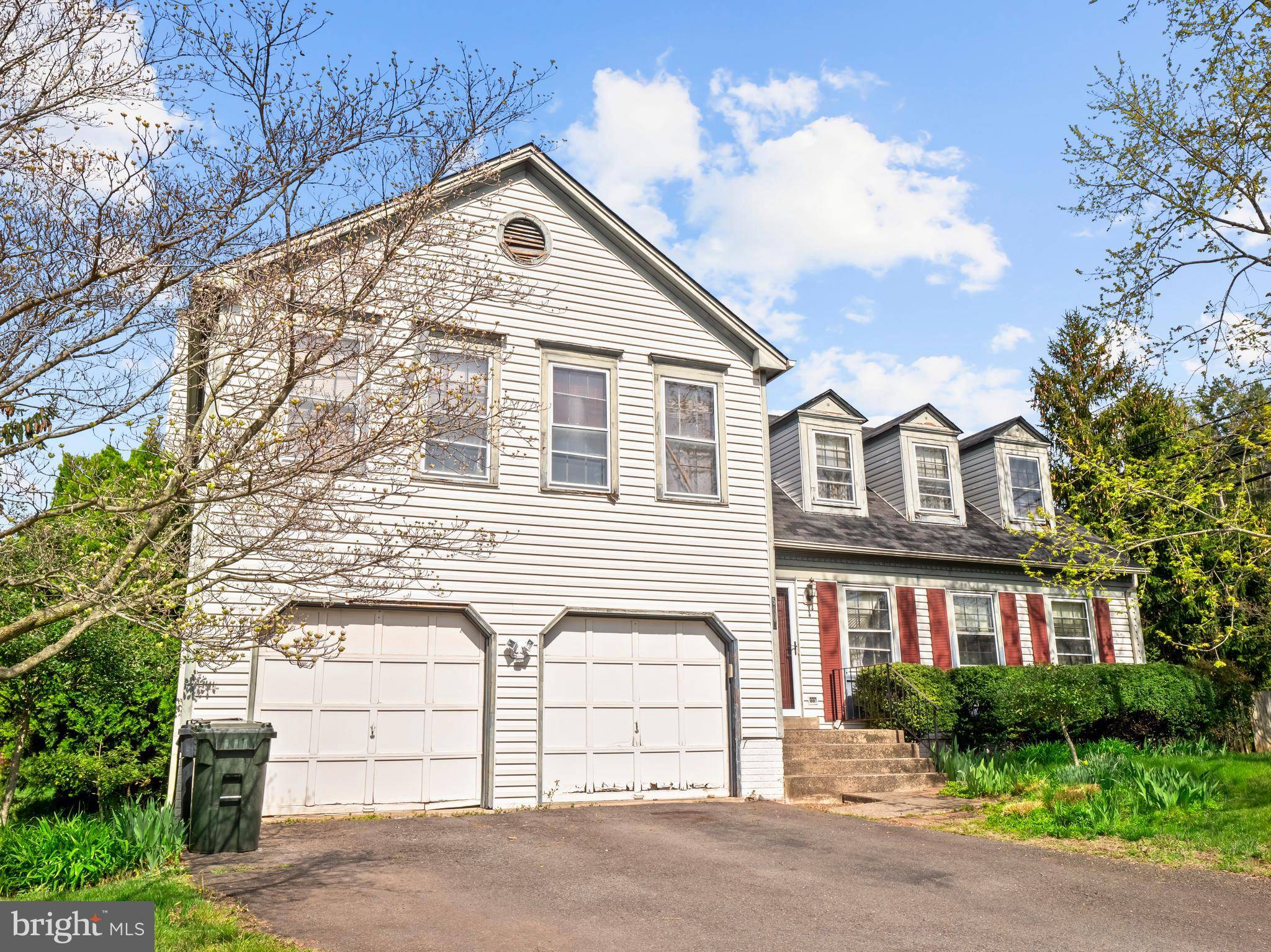 Centreville, VA 20120,5600 BIRCHLEAF PARK CT