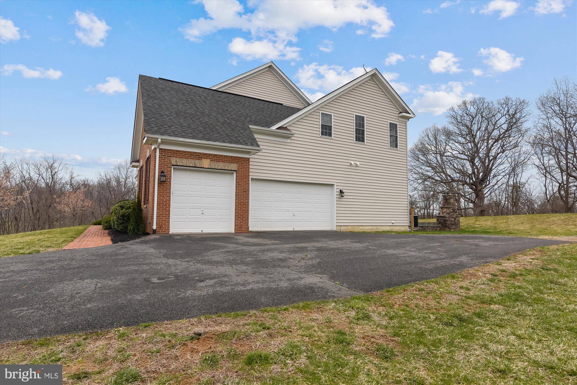 Hamilton, VA 20158,15910 WATERFORD CREEK CIR