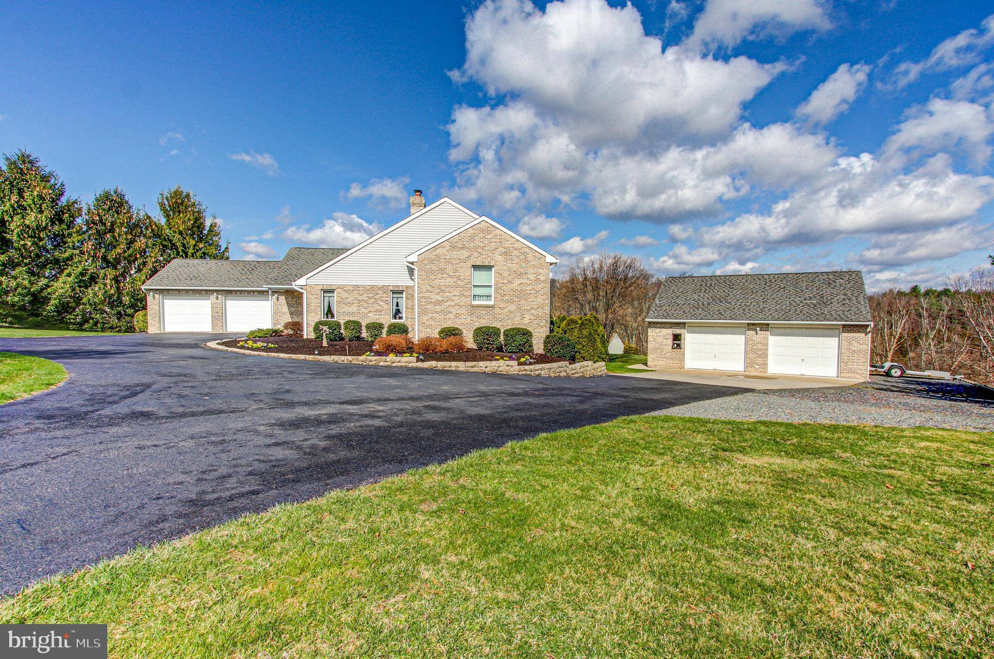 Pennsburg, PA 18073,2515 QUAKERTOWN RD