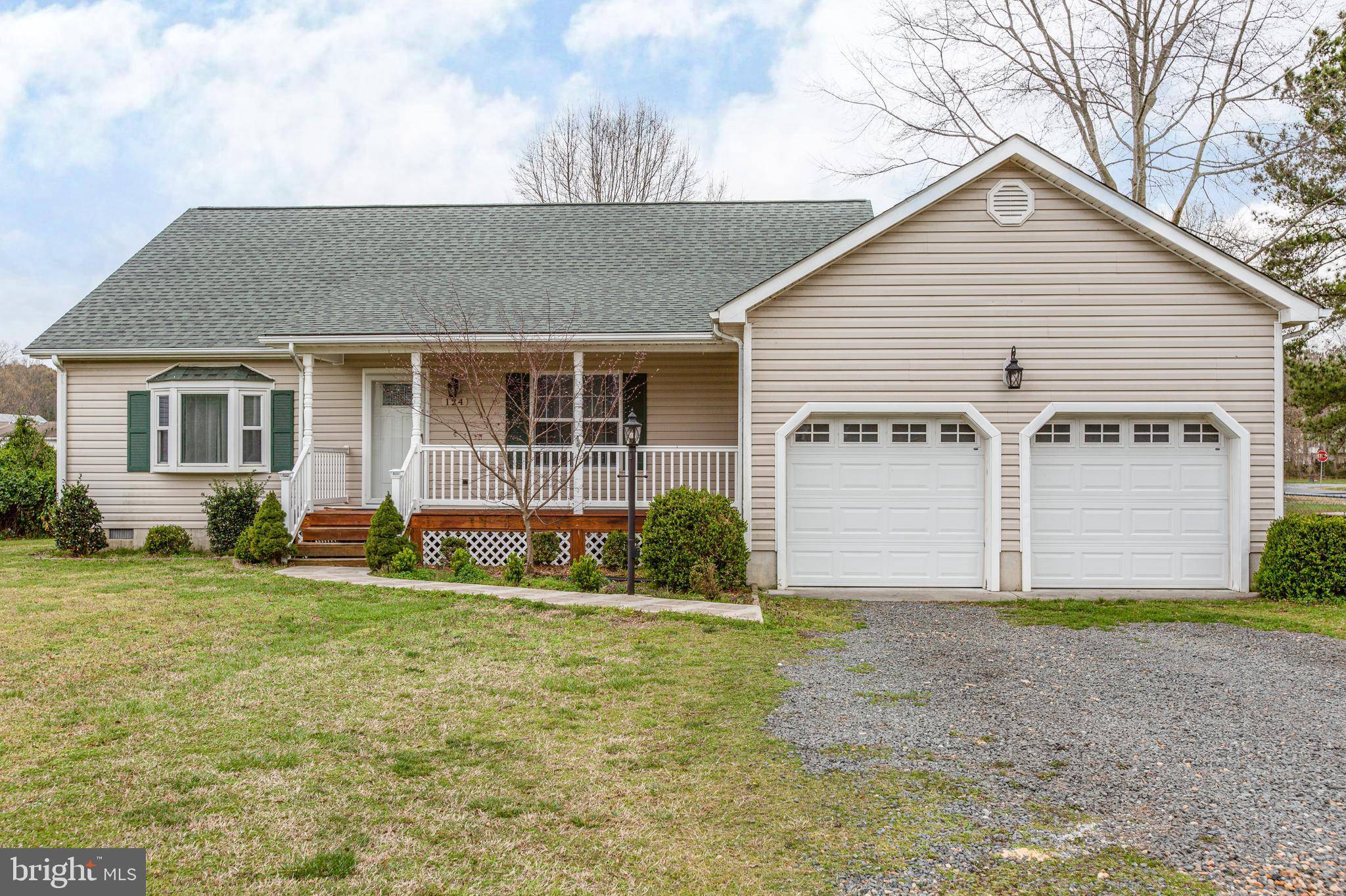 Colonial Beach, VA 22443,124 POTOMAC CT