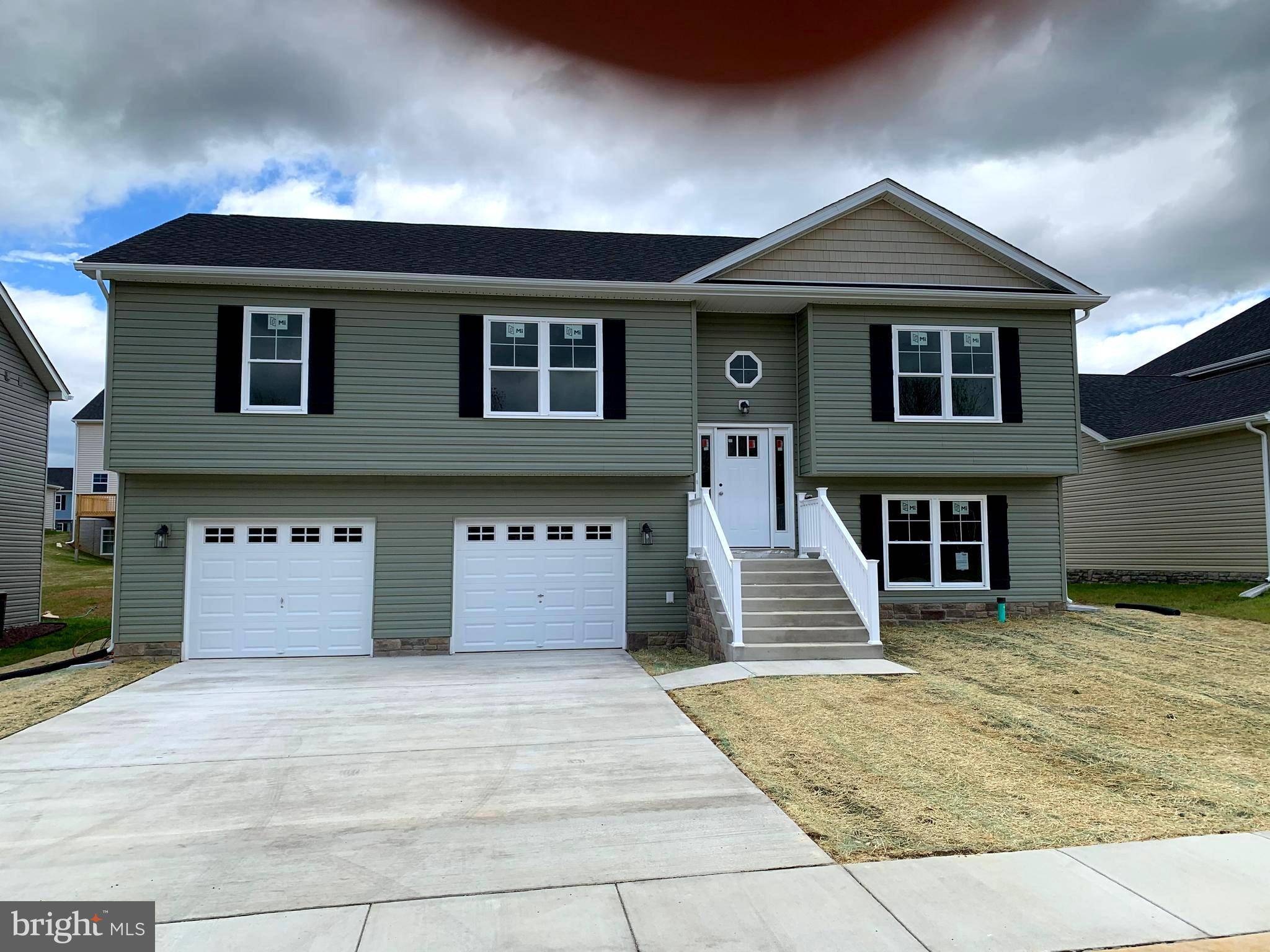 Martinsburg, WV 25403,302 POCHARDS CT