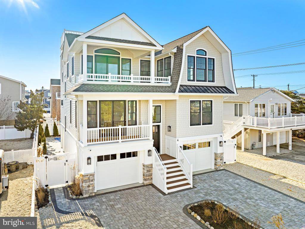 Long Beach Township, NJ 08008,4 MARINE LN