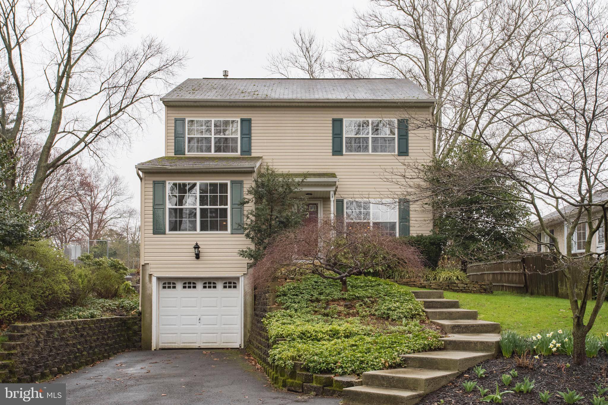 Wyndmoor, PA 19038,912 E ABINGTON