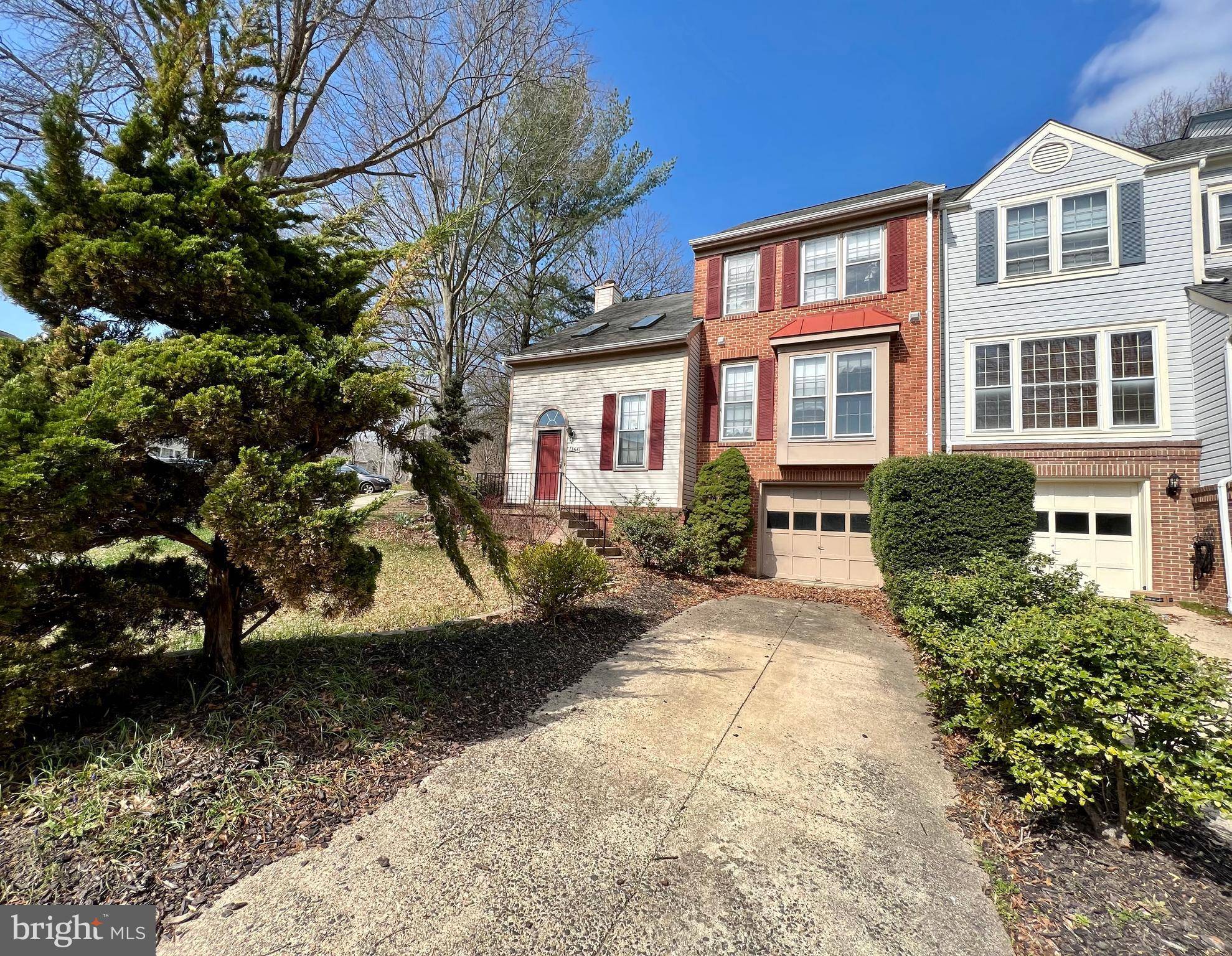 Springfield, VA 22153,7366 HIDDEN KNOLLS CT