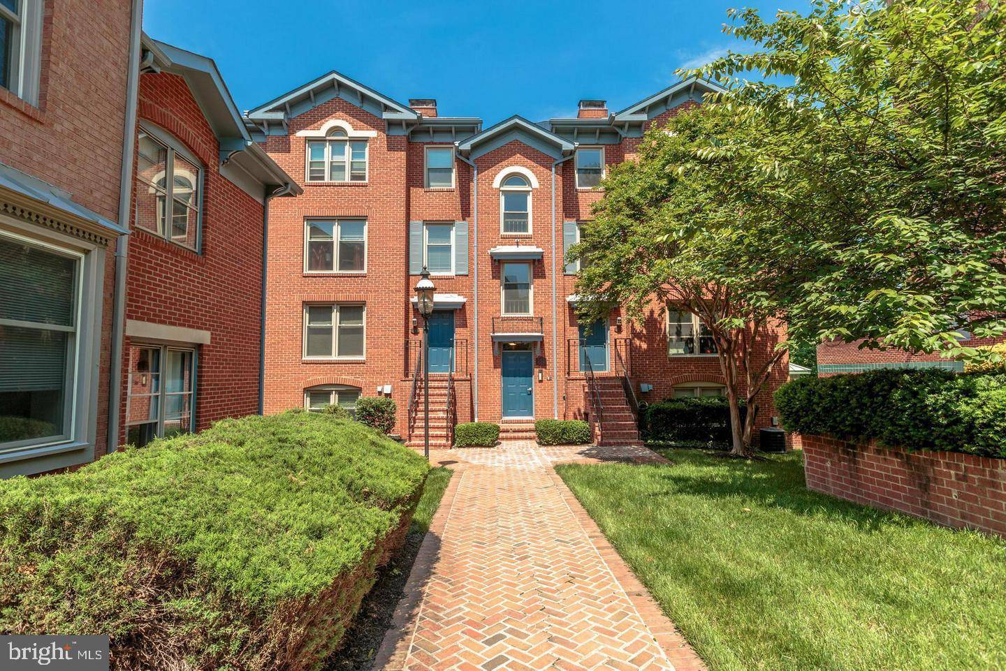 Alexandria, VA 22314,547 COLECROFT CT #5-6