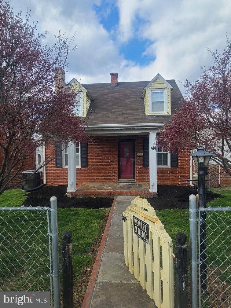 Front Royal, VA 22630,414-E. E 6TH ST