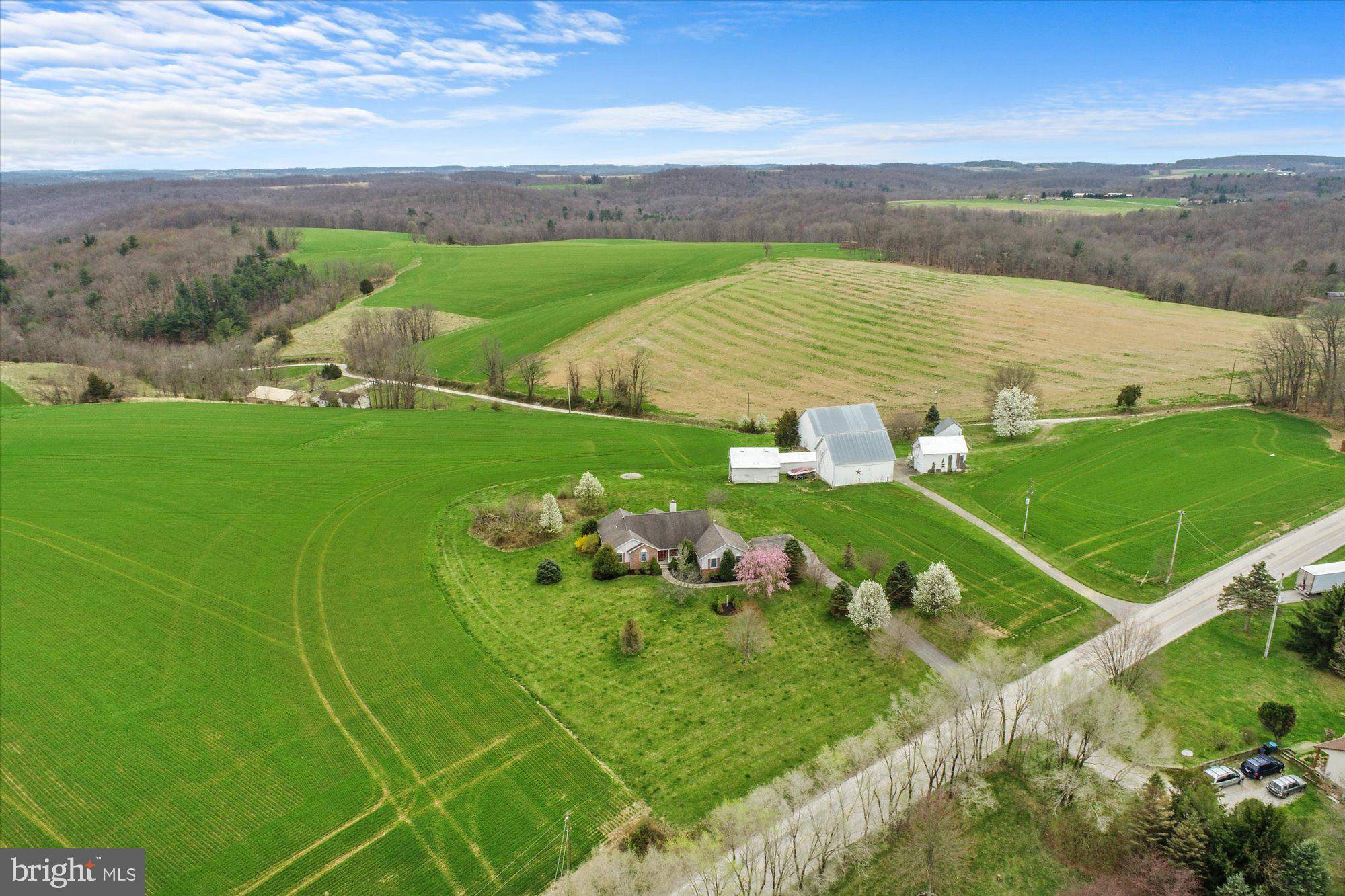 Felton, PA 17322,8924 CENTURY FARMS RD